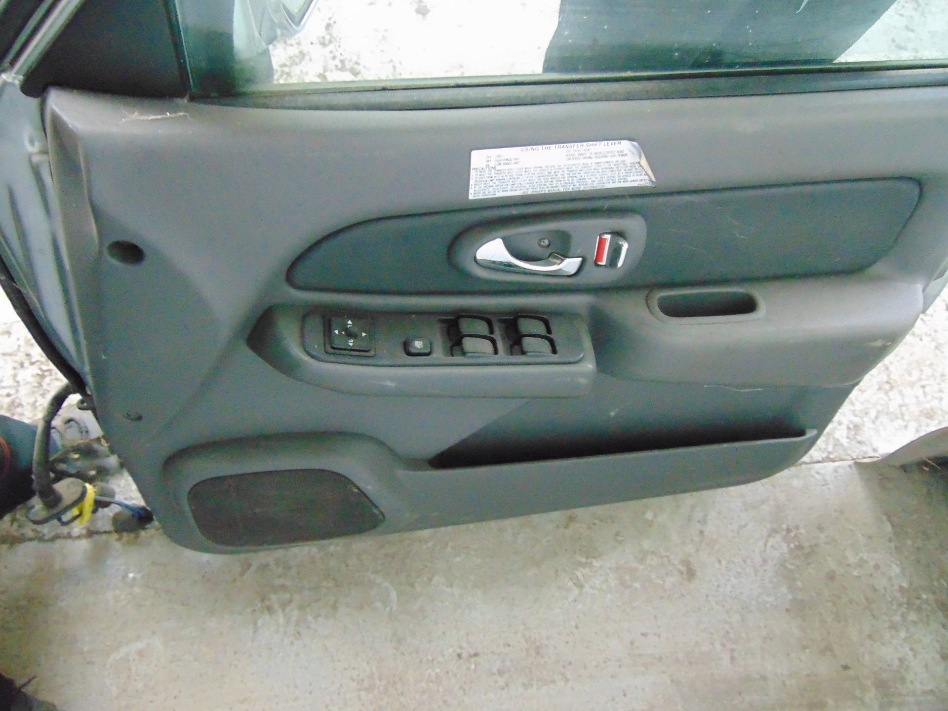 L200 warrior doors in silver o/s front o/s rear n/s front n/s rear and tailgate - Image 10 of 12