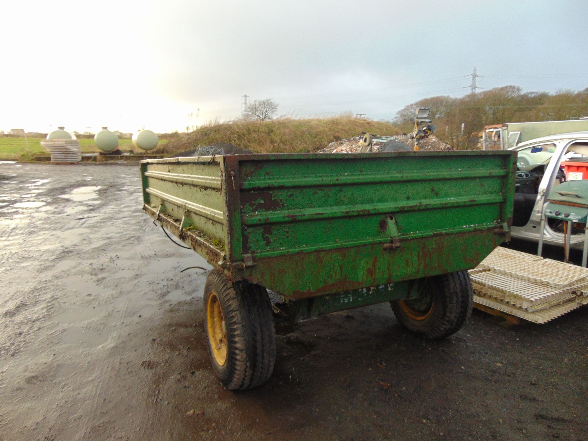 Frazer 3 TON agriculural tipping trailer