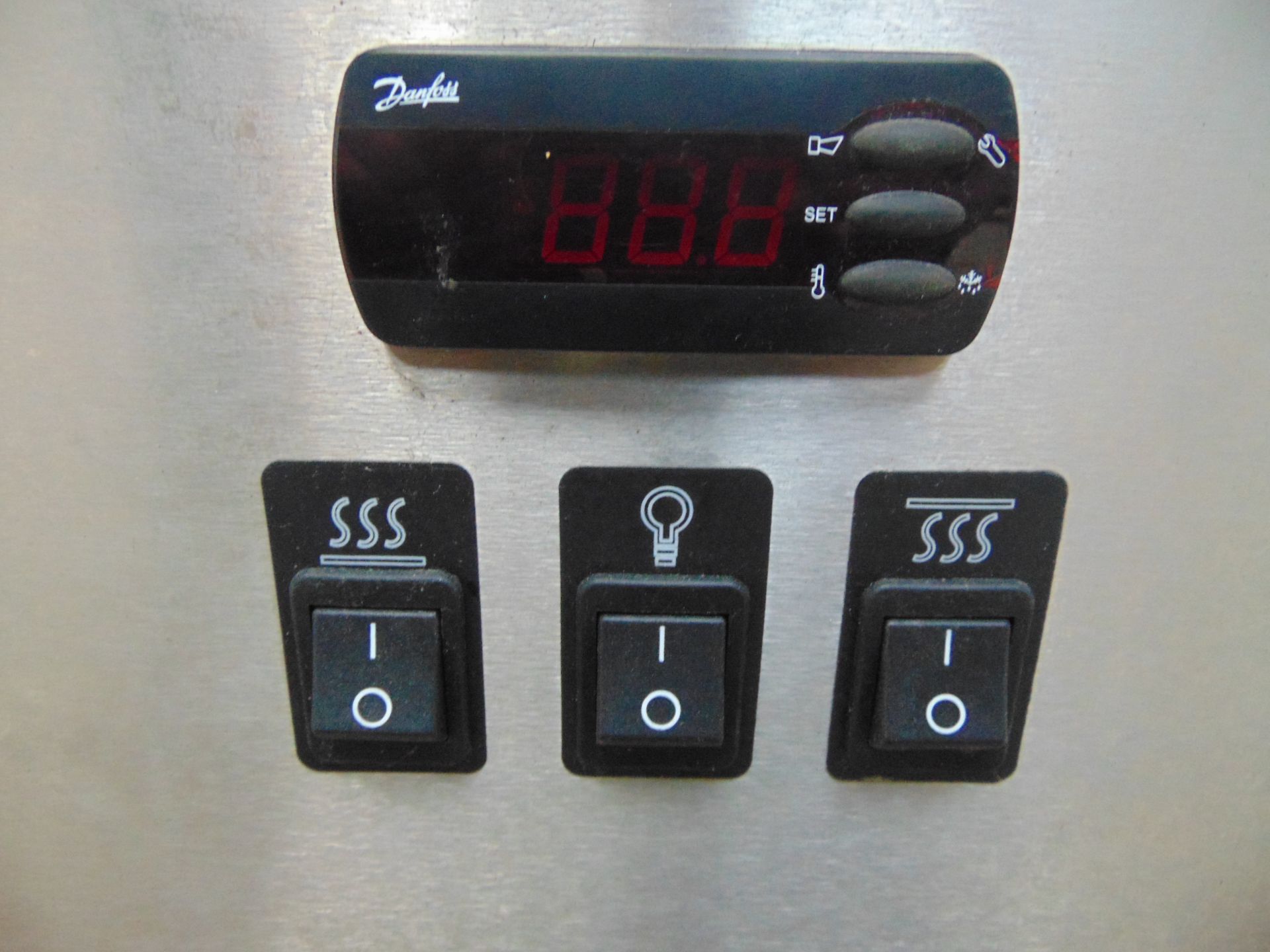 Fri-jado hot food servery unit- digital temp gauge x2 zone heat and lights - Image 8 of 8
