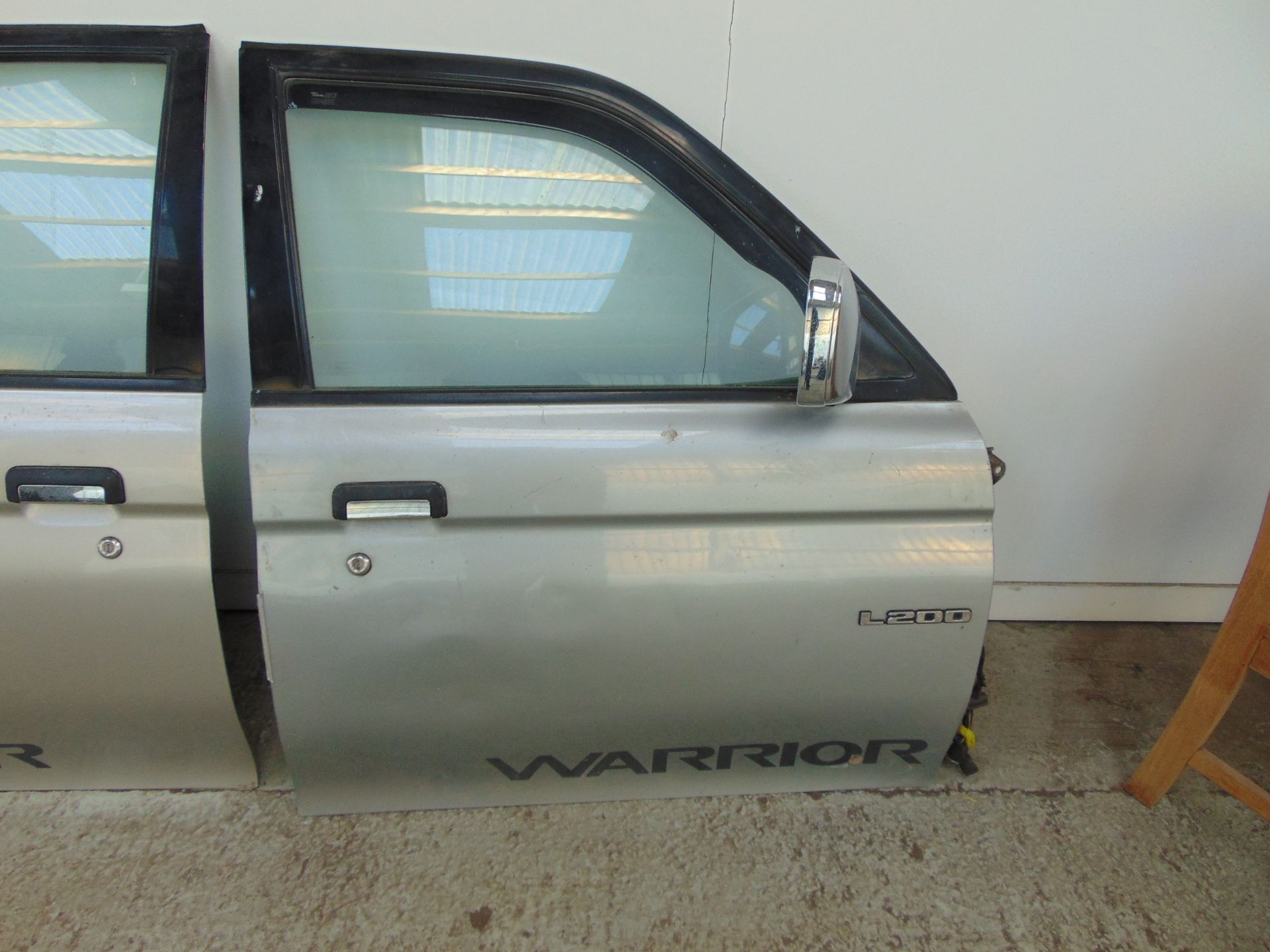 L200 warrior doors in silver o/s front o/s rear n/s front n/s rear and tailgate - Image 4 of 12