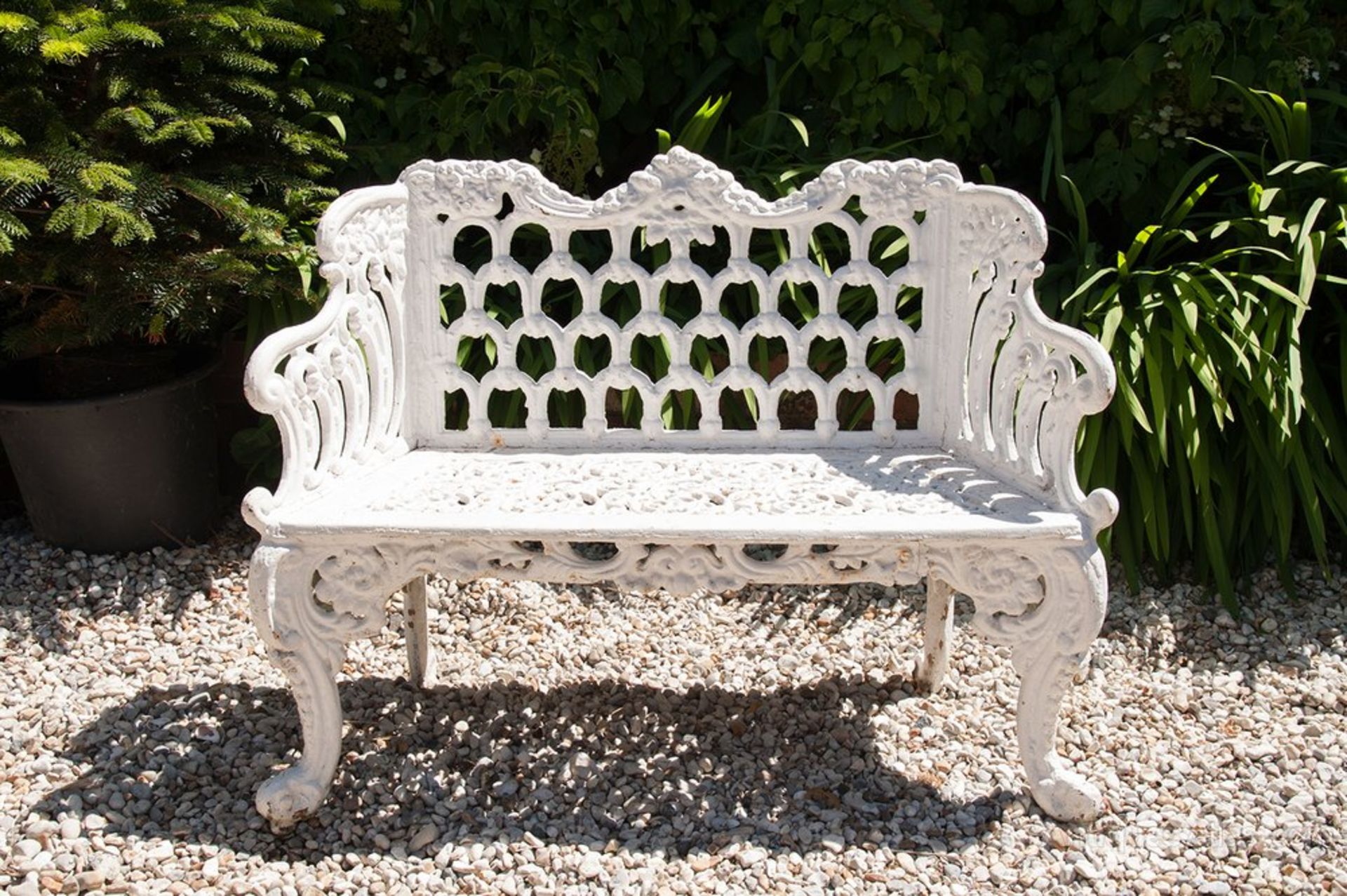 CAST IRON HEAVY IRON ANTIQUE WHITE BENCH