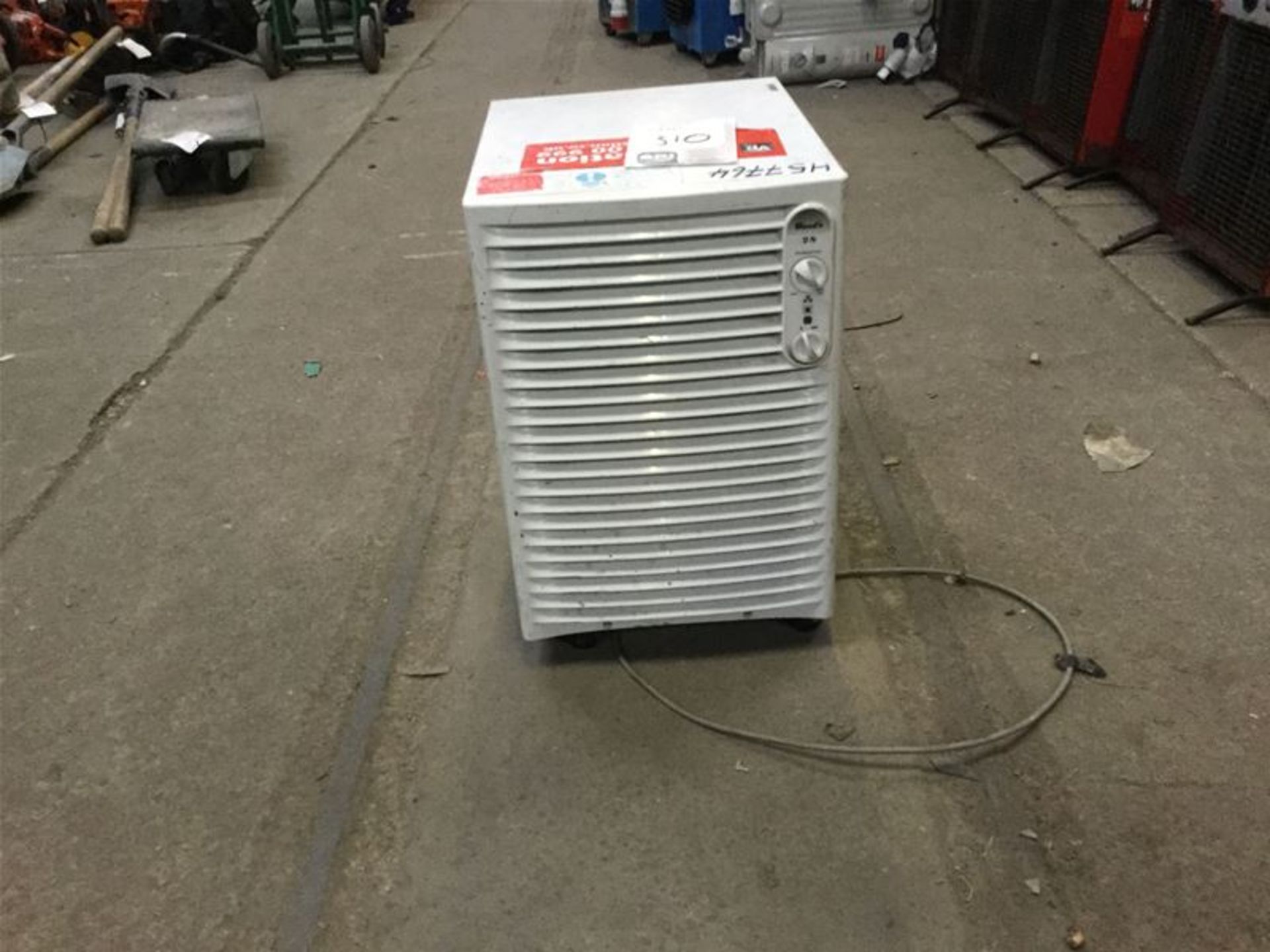 {066922} Building Dehumidifier Medium