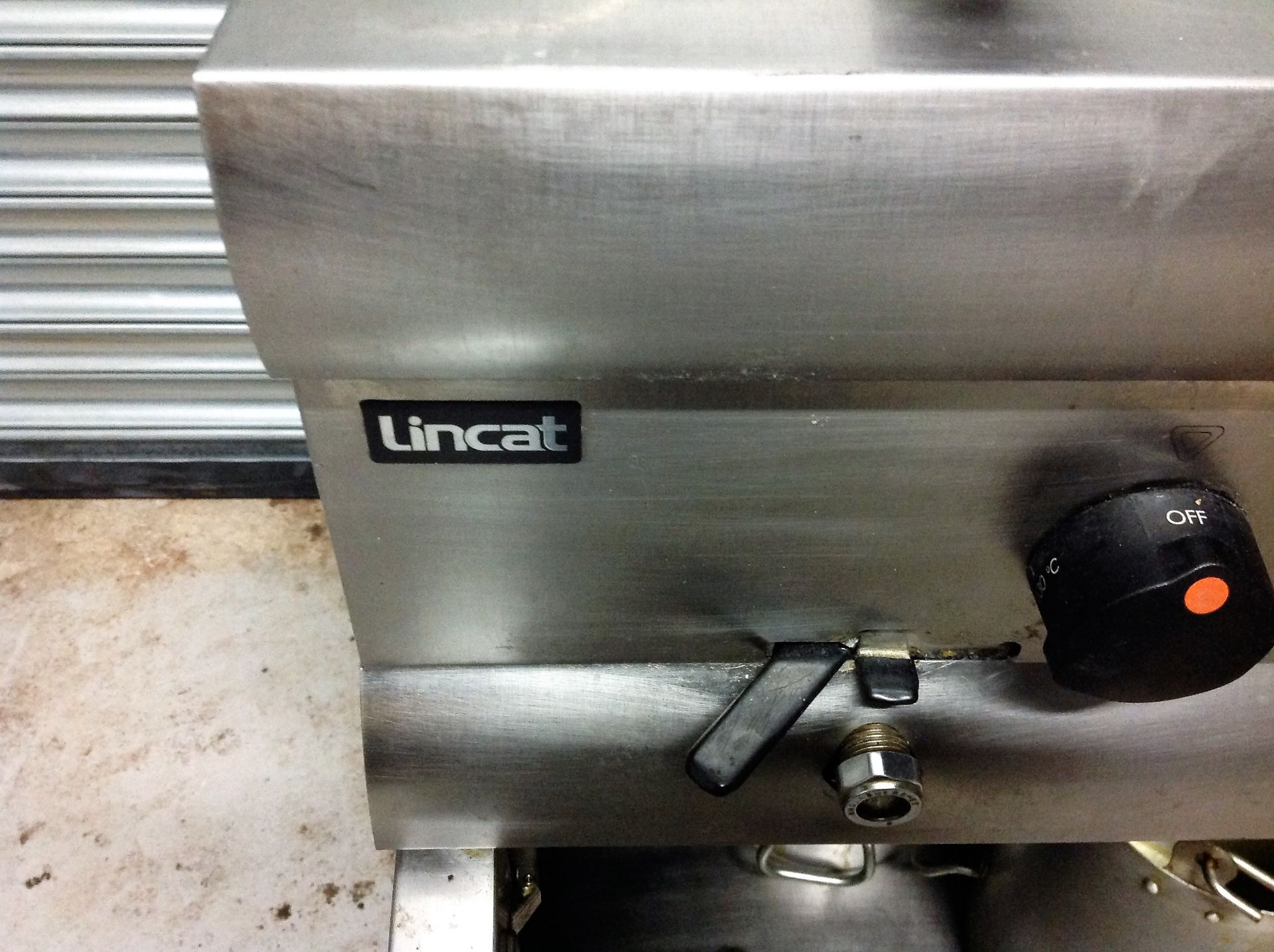 Lincat Stainless Steel Double Deep Fat Fryer With Under Cupboard And Oil Bucket/Nozzle - Image 4 of 6