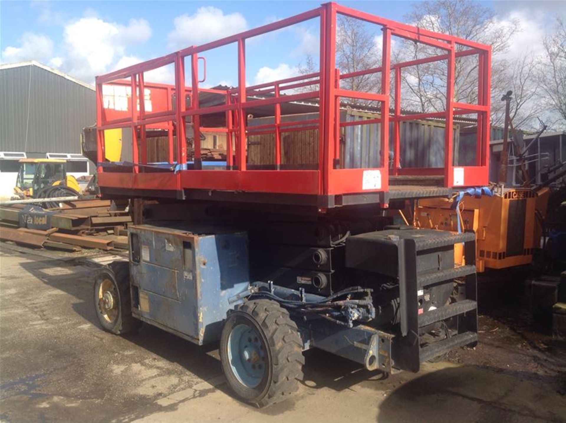 GROVE 40ft ALL - TERRAIN SCISSORLIFT