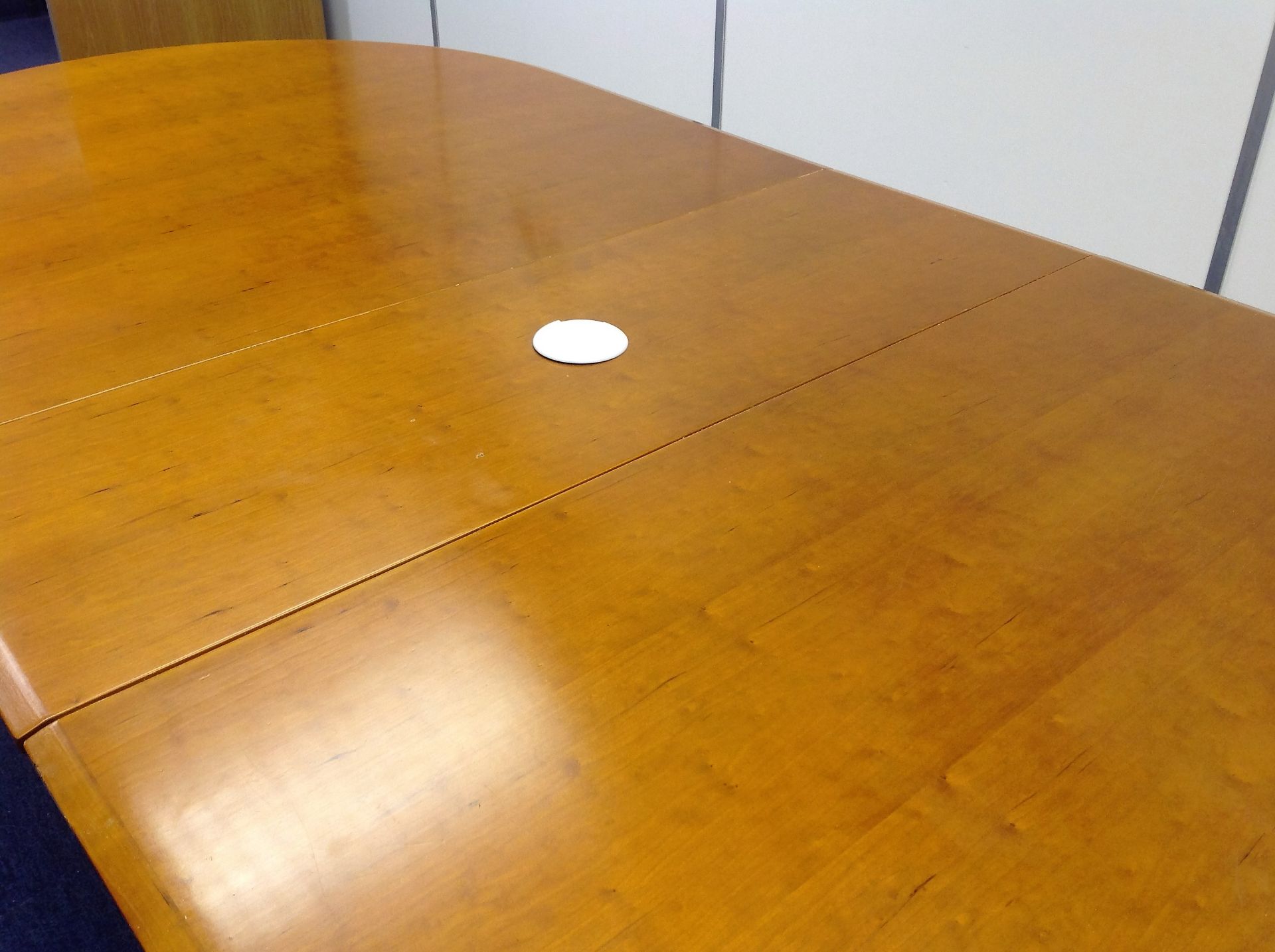 Cherry Veneer Boardroom Table - Measurements: H: 72cm L: 280cm W: 120cm - Image 3 of 4