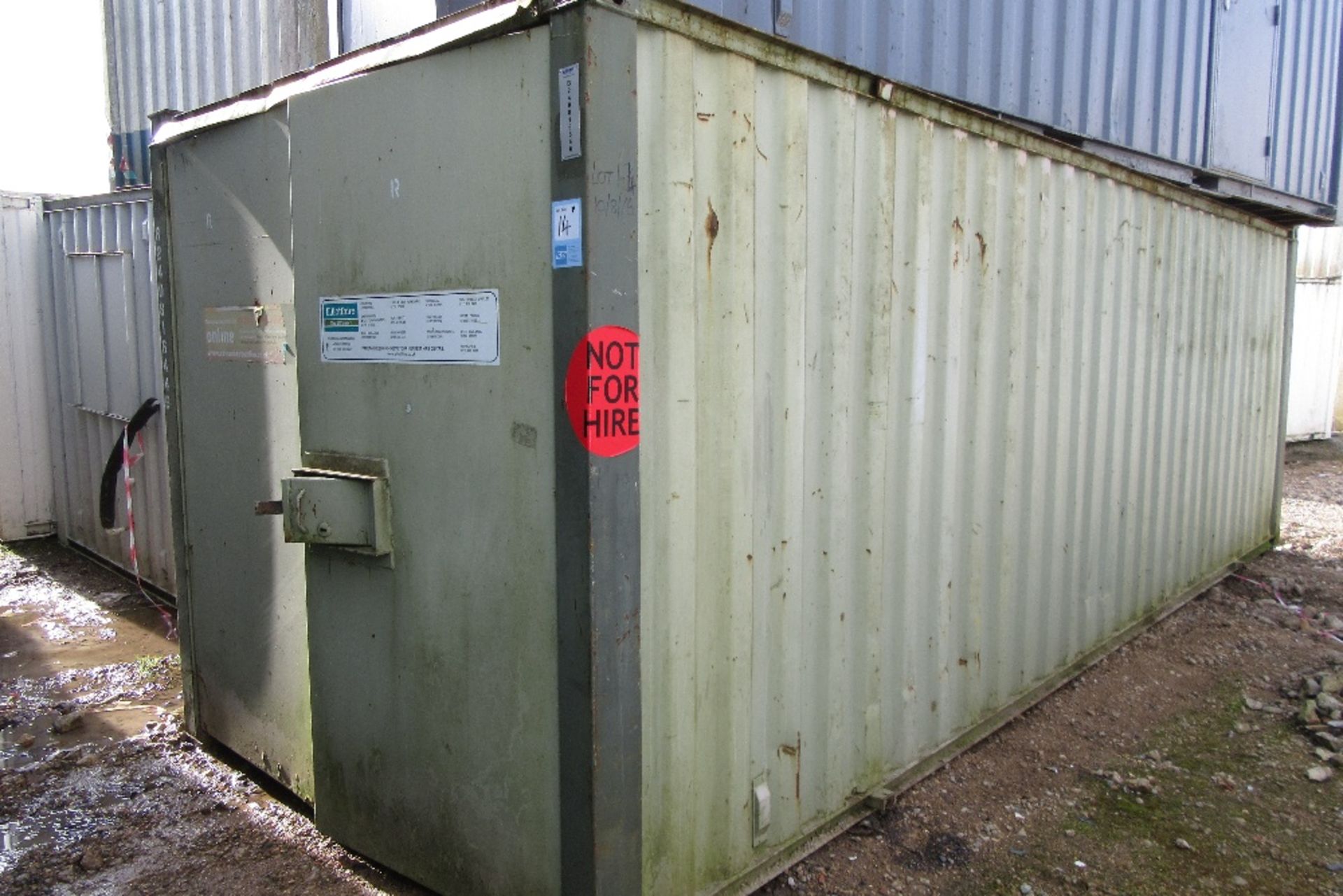 B240816646 24ft x 8ft Secure Container