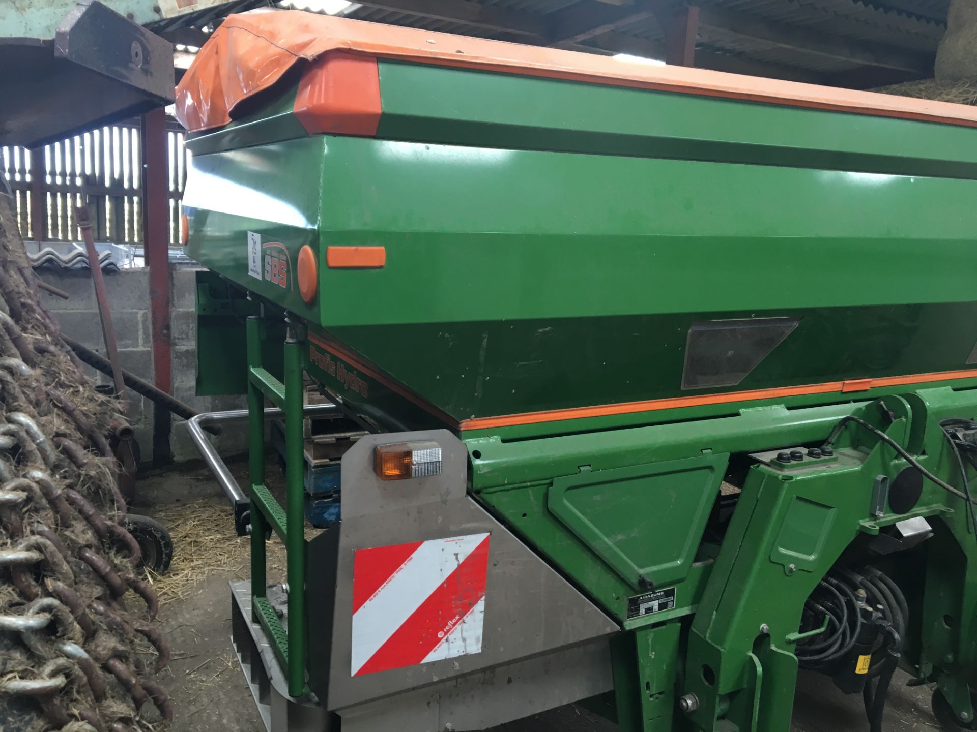 Amazone ZA-M 3600 Ultra Profis Hydro Fertilizer Spreader - Image 5 of 6