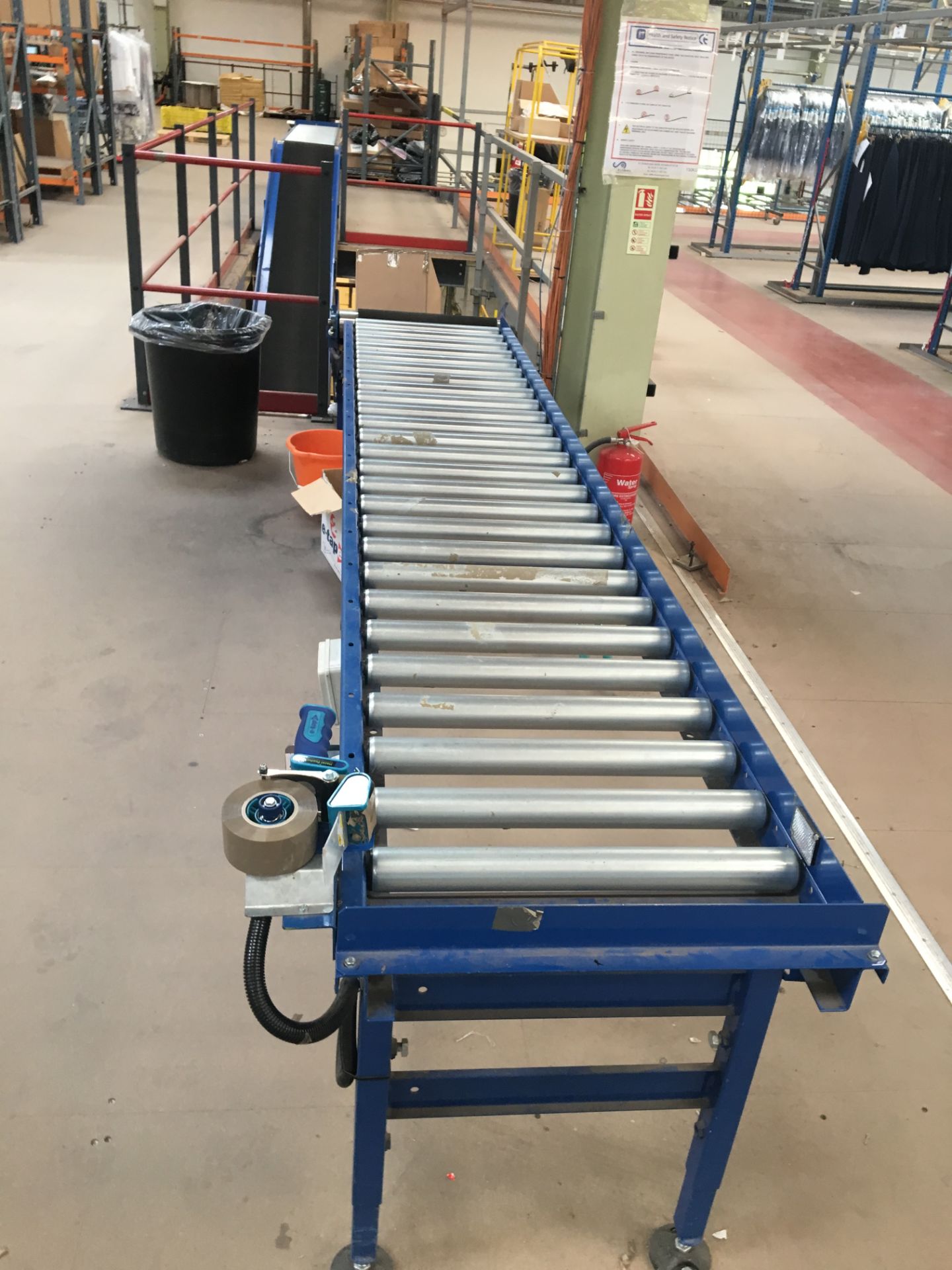 2 x Motorised incline belt conveyors with 4 infeed/outfeed roll conveyors - Image 2 of 2