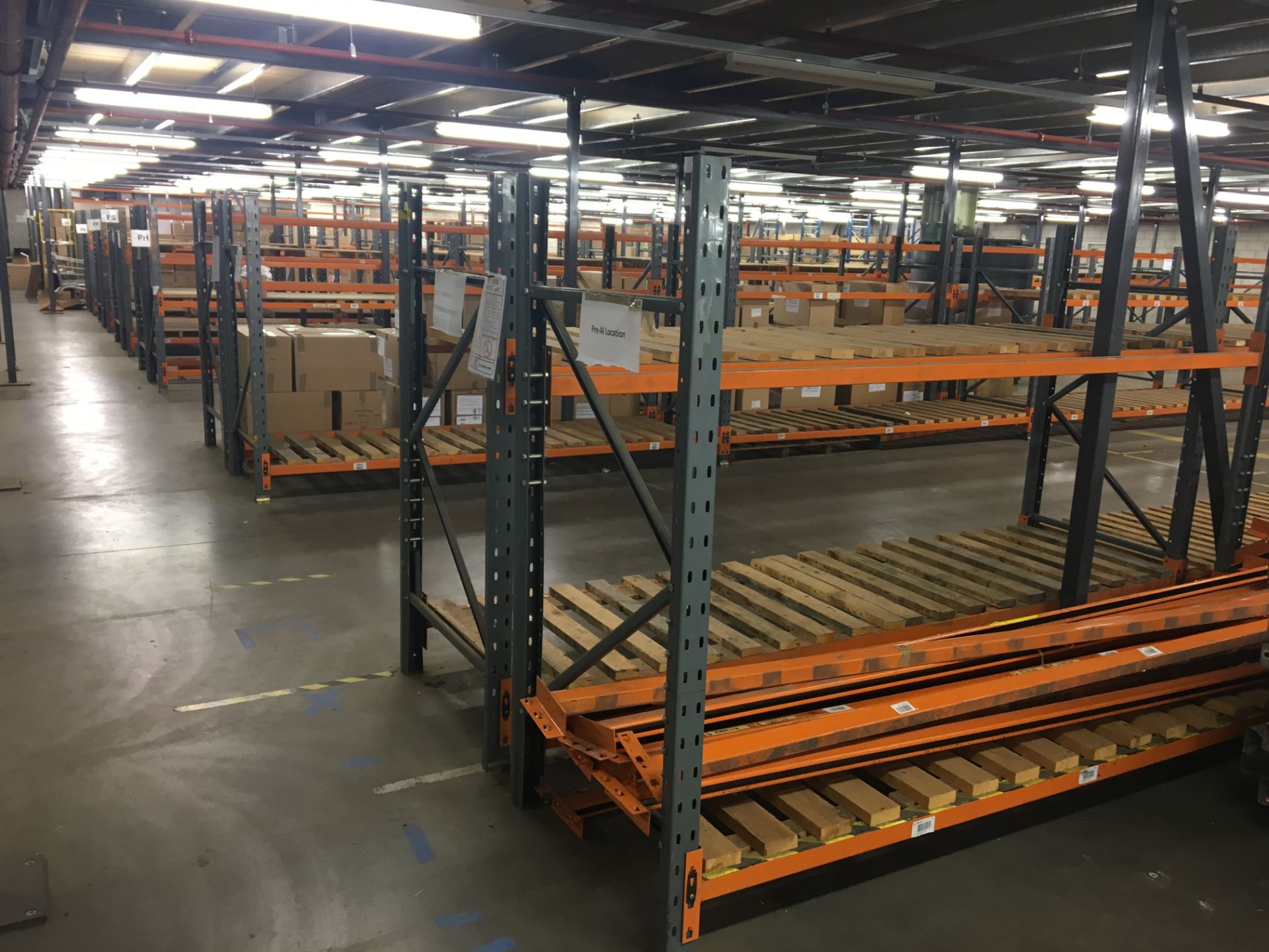 Approximatley 100 Bays of heavy duty quick-form pallet racking - Image 4 of 5