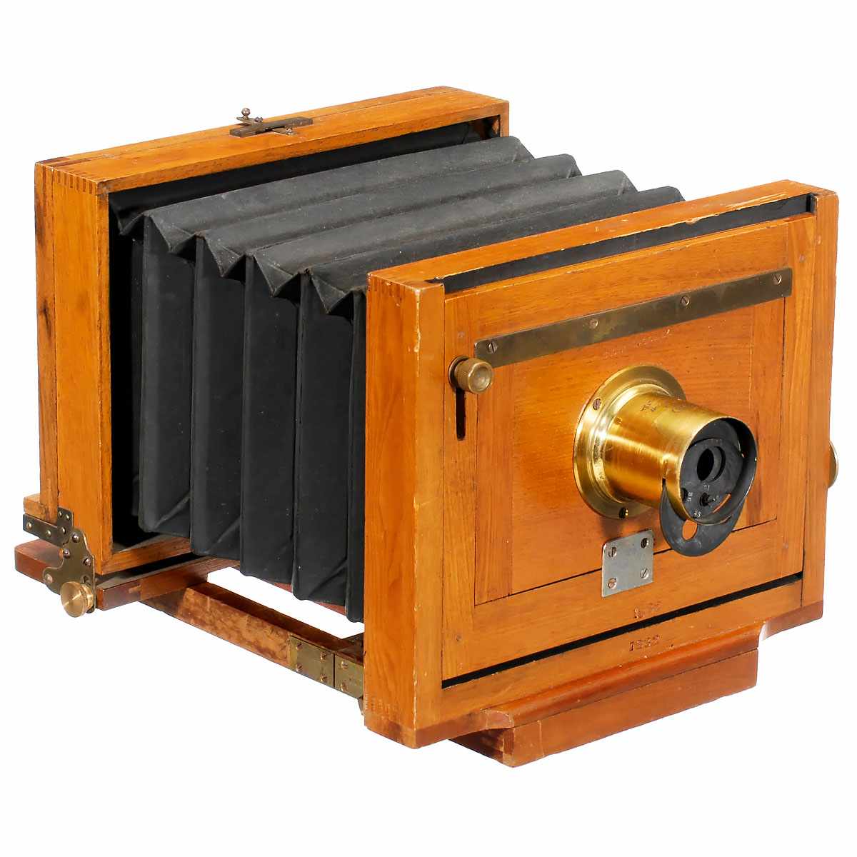 "Waterbury View" 5 x 8 by Scovill USA, 1886 Scovill Manufacturing Co. NY. Field camera, light wood