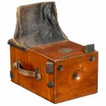Detective Camera 9 x 12 cm, c. 1900 Unmarked, polished wood with brass fittings and leather