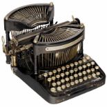 "Williams No. 4", 1900 Attractive American grasshopper typewriter, serial no. 17189. Zustand: (3/