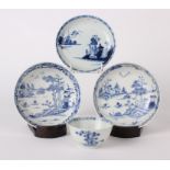 Nanking Cargo blue and white tea bowl and four blue and white similar saucers (5)