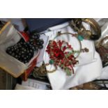 A quantity of assorted costume and fashion jewellery