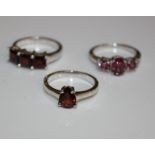 Five Gemporia silver and garnet rings, with their certificates of authenticity (5)