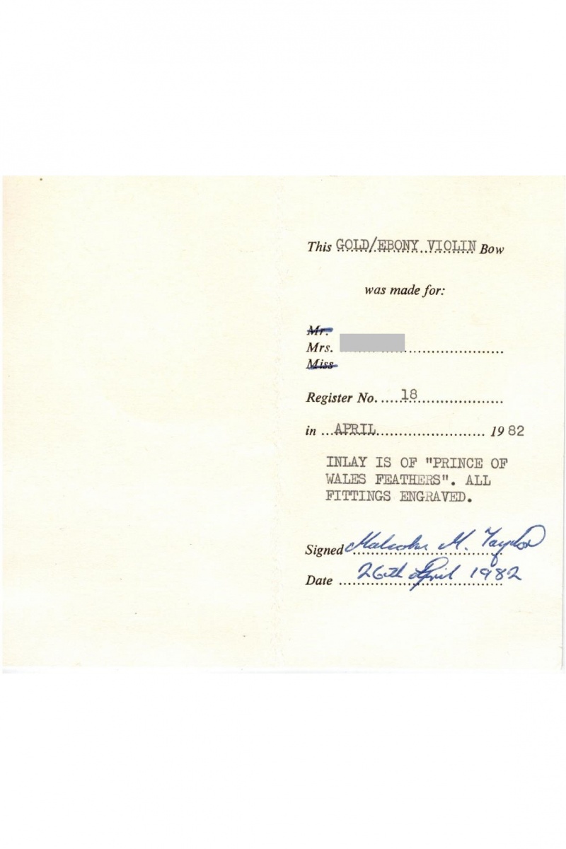 An English Chased Gold-Mounted Violin Bow by Malcolm Taylor Stamped: Malcolm M. Taylor Octagonal - Image 5 of 5