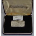 A commemorative silver ingot of the queens silver wedding anniversary . Approx 3.3 troy ozs