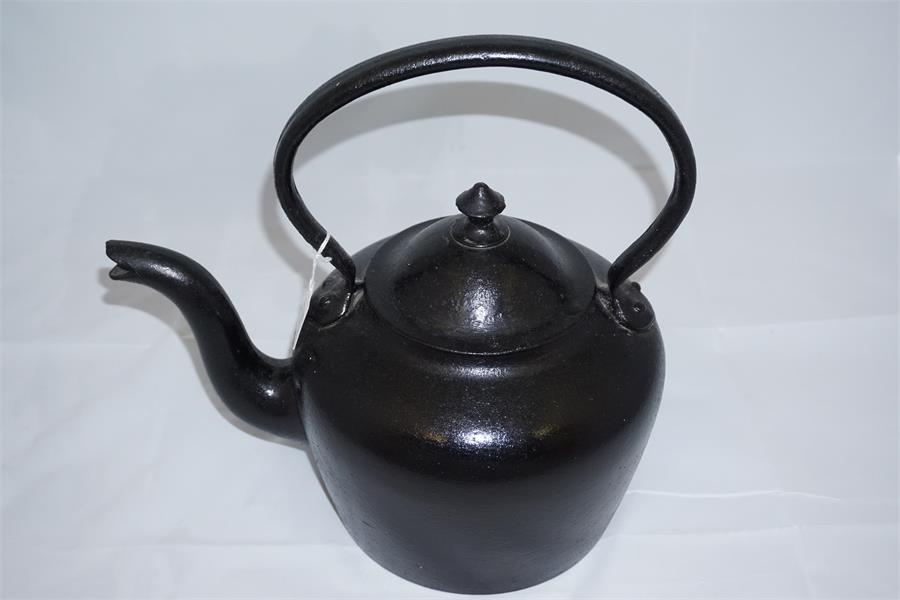 Late 19th century large cast iron kettle