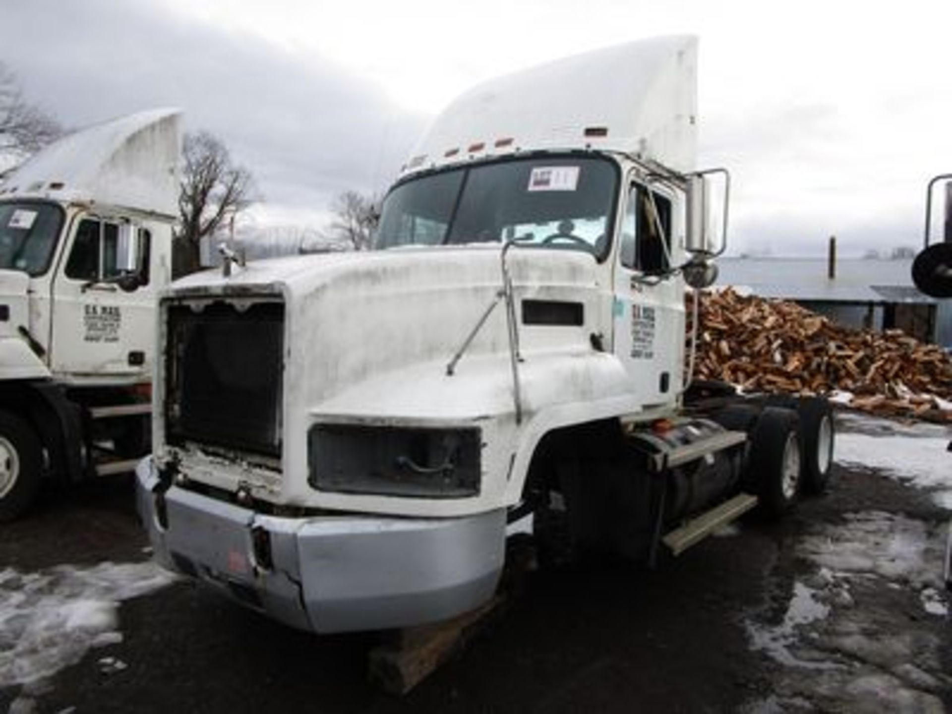 2001 MACK CH613 TRUCK TRACTOR, (AS IS CONDITION) VIN #1M1AA14Y31W139495