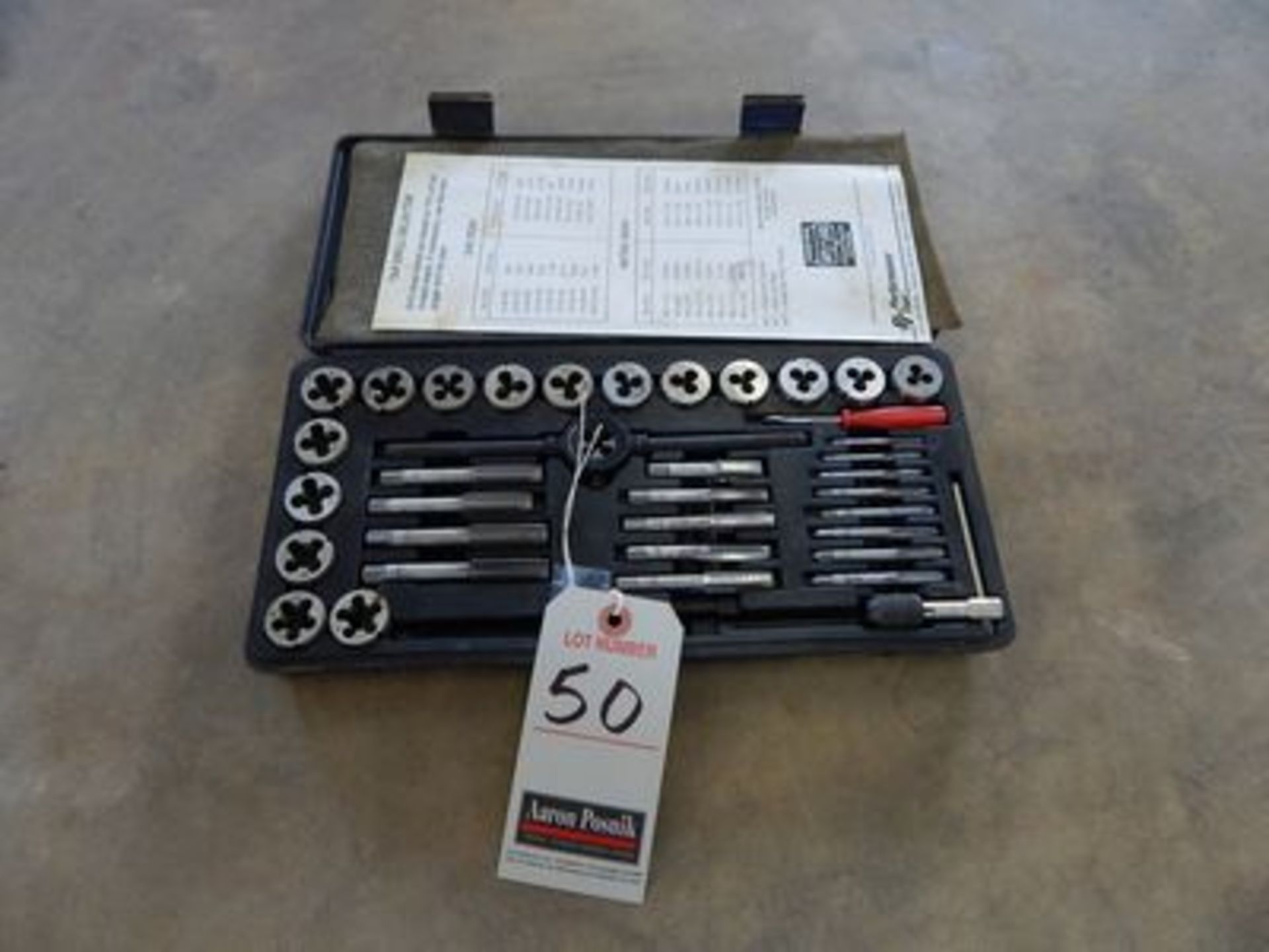 PERFORMANCE TOOL TAP & DRILL SET W/ CASE