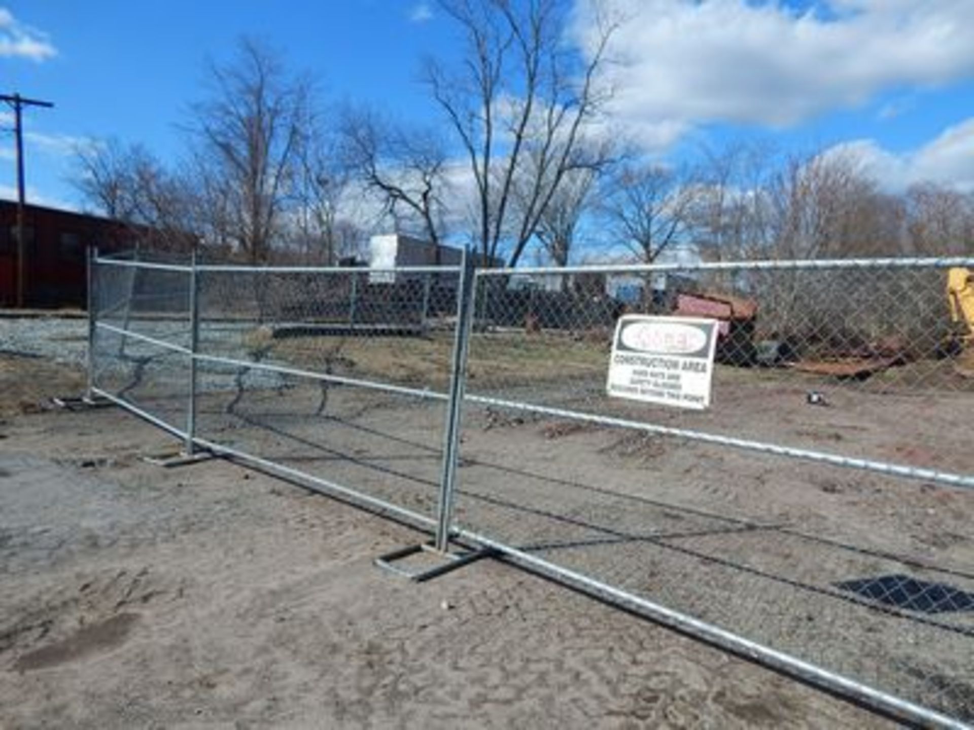 SECT.'S 10'6" X 6'6" TEMP. CHAIN LINK FENCE