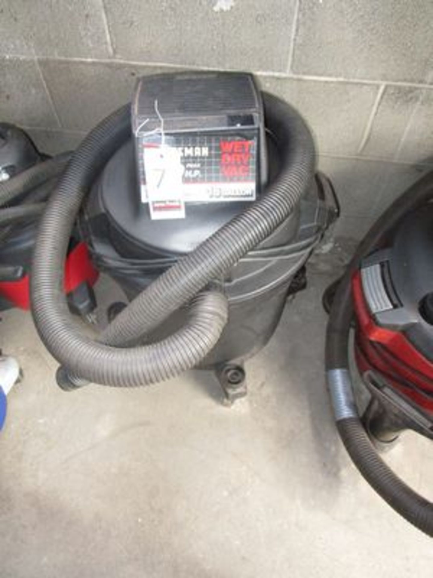 CRAFTSMAN PORT. 16-GAL. WET/DRY VAC.