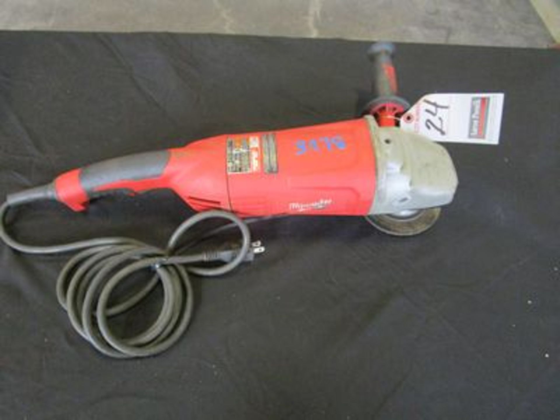 MILWAUKEE ELEC. ANGLE GRINDER