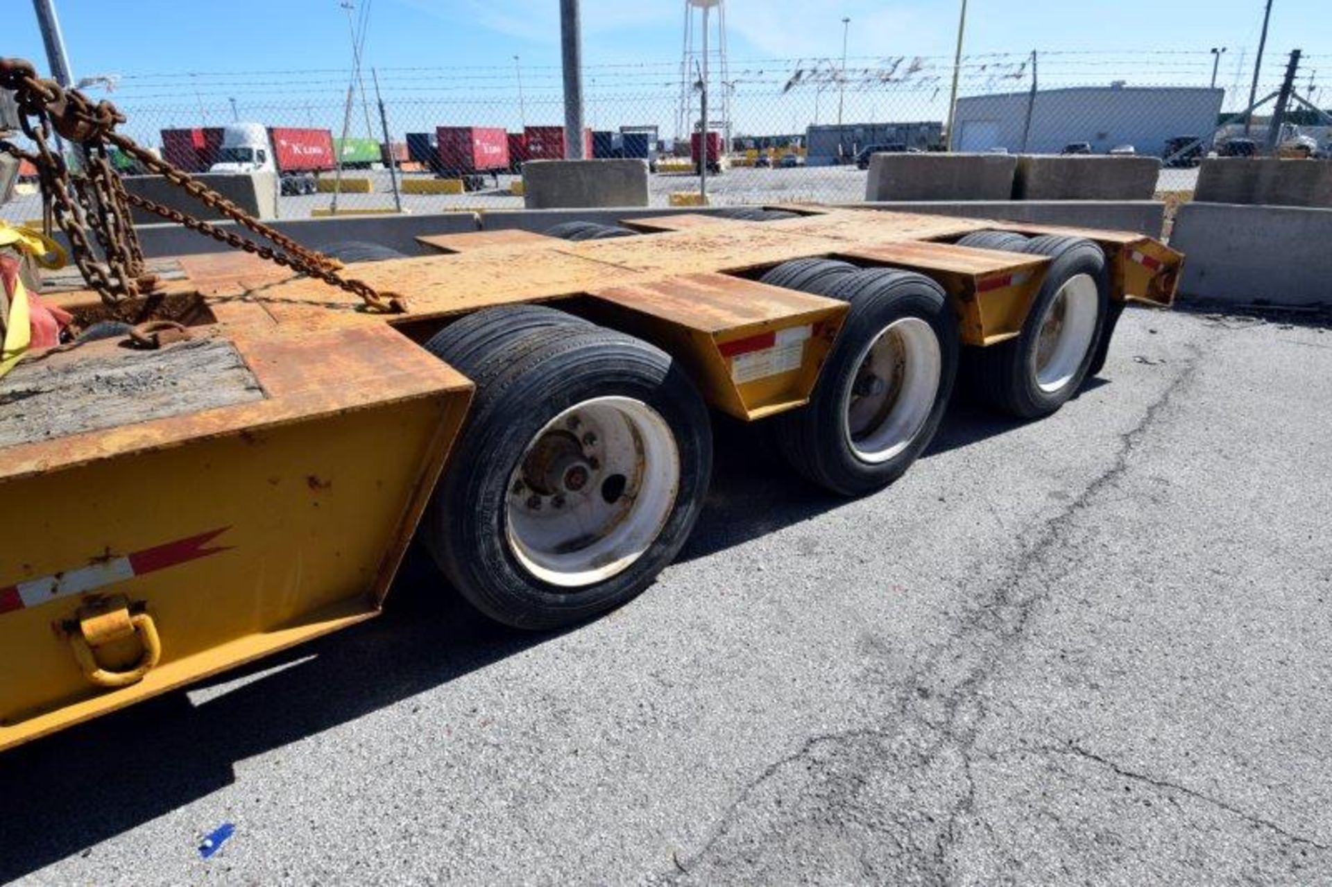 Peterbilt Tractor, Trail King Lowboy, Caterpillar 583H Pipelayer, Trailer with Auxiliary Equipment. - Image 20 of 68