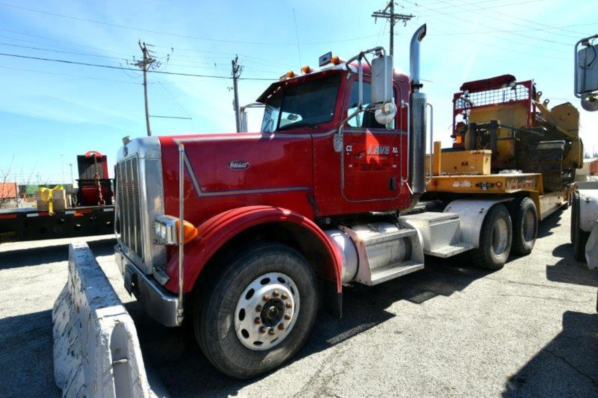 Peterbilt Tractor, Trail King Lowboy, Caterpillar 583H Pipelayer, Trailer with Auxiliary Equipment. - Image 26 of 68