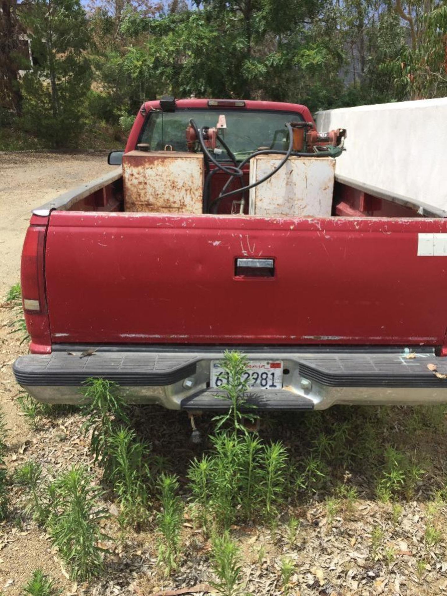 1994 GMC Pickup truck. Model 1500 Sierra. Engine V-8 5.7. Gasoline fueled. Built in Canada. VIN No:� - Image 3 of 5