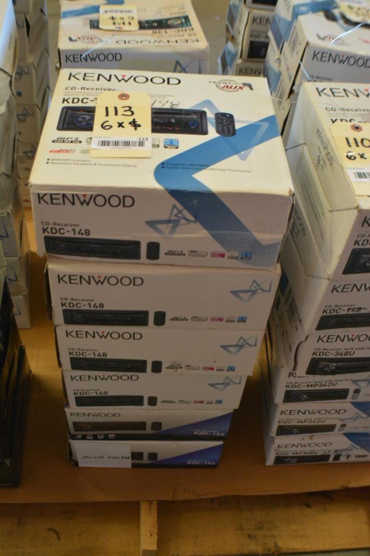 Kenwood Car Stereo Model KDC-148 CD-Receiver + MP3 Aux. Port.(Some stereos not in original box). Qty - Bild 2 aus 2