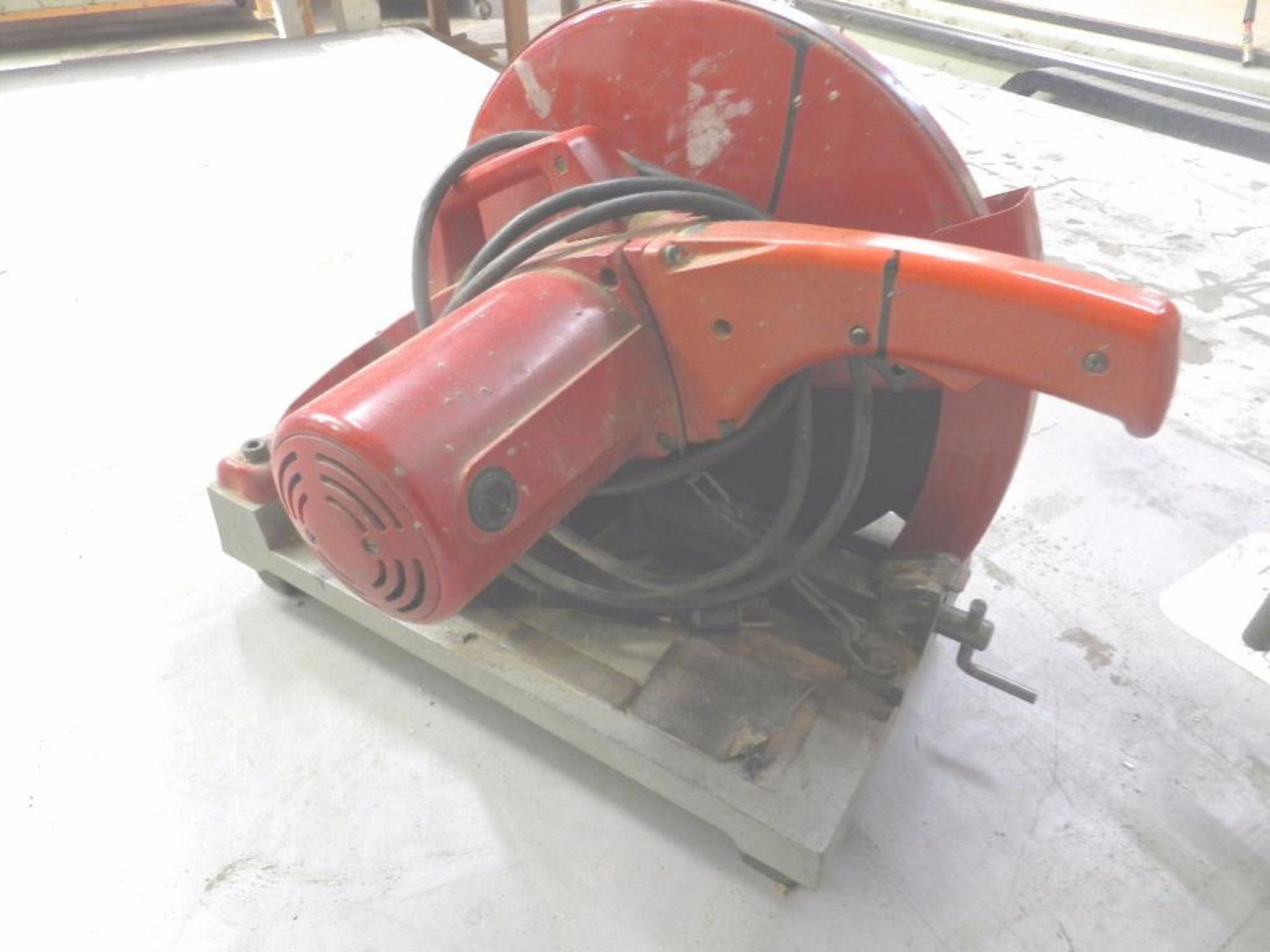 Cut off saw