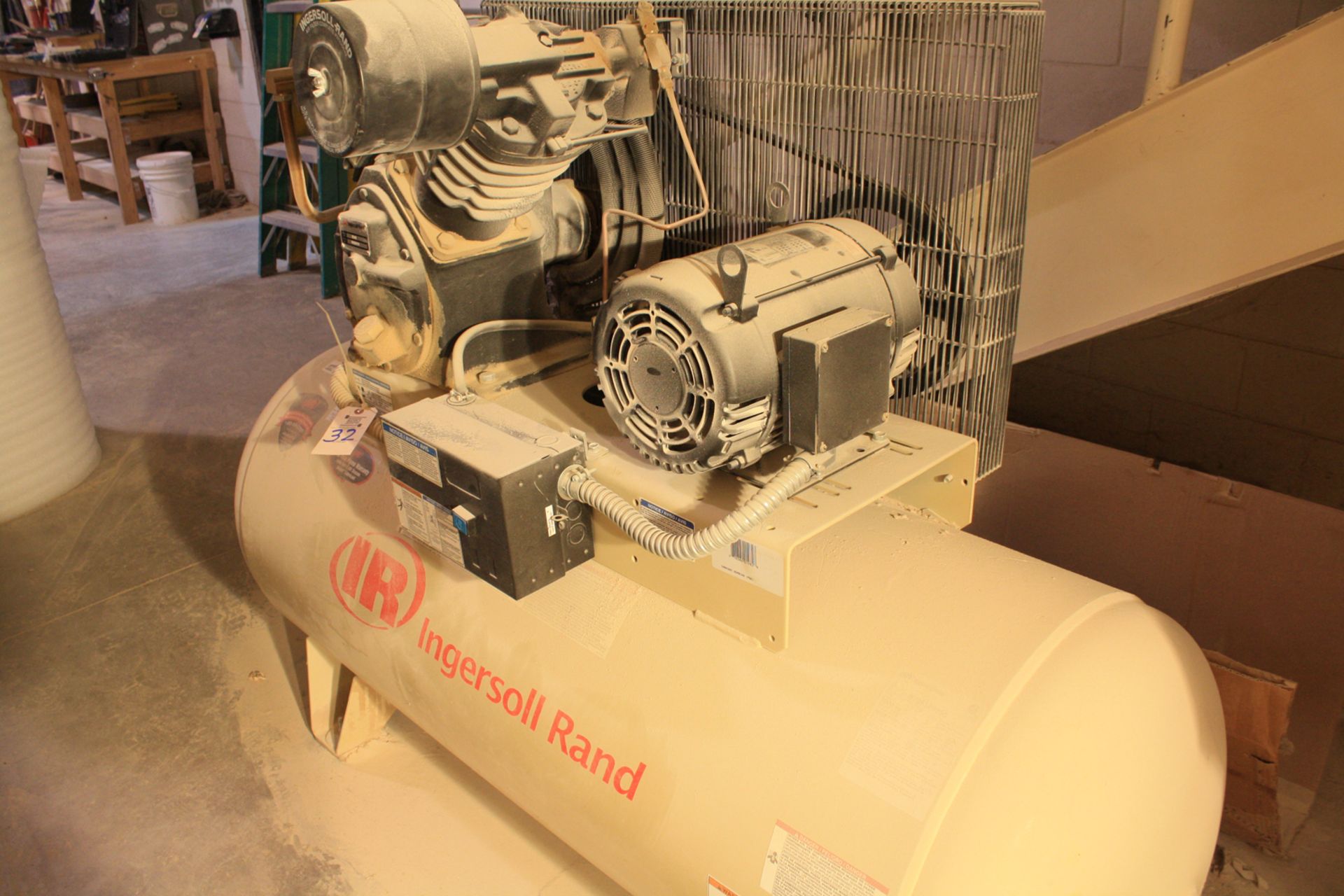 Ingersoll-Rand Air Compressor 10HP/7.5 3 phase Model #2545 Serial #7050770