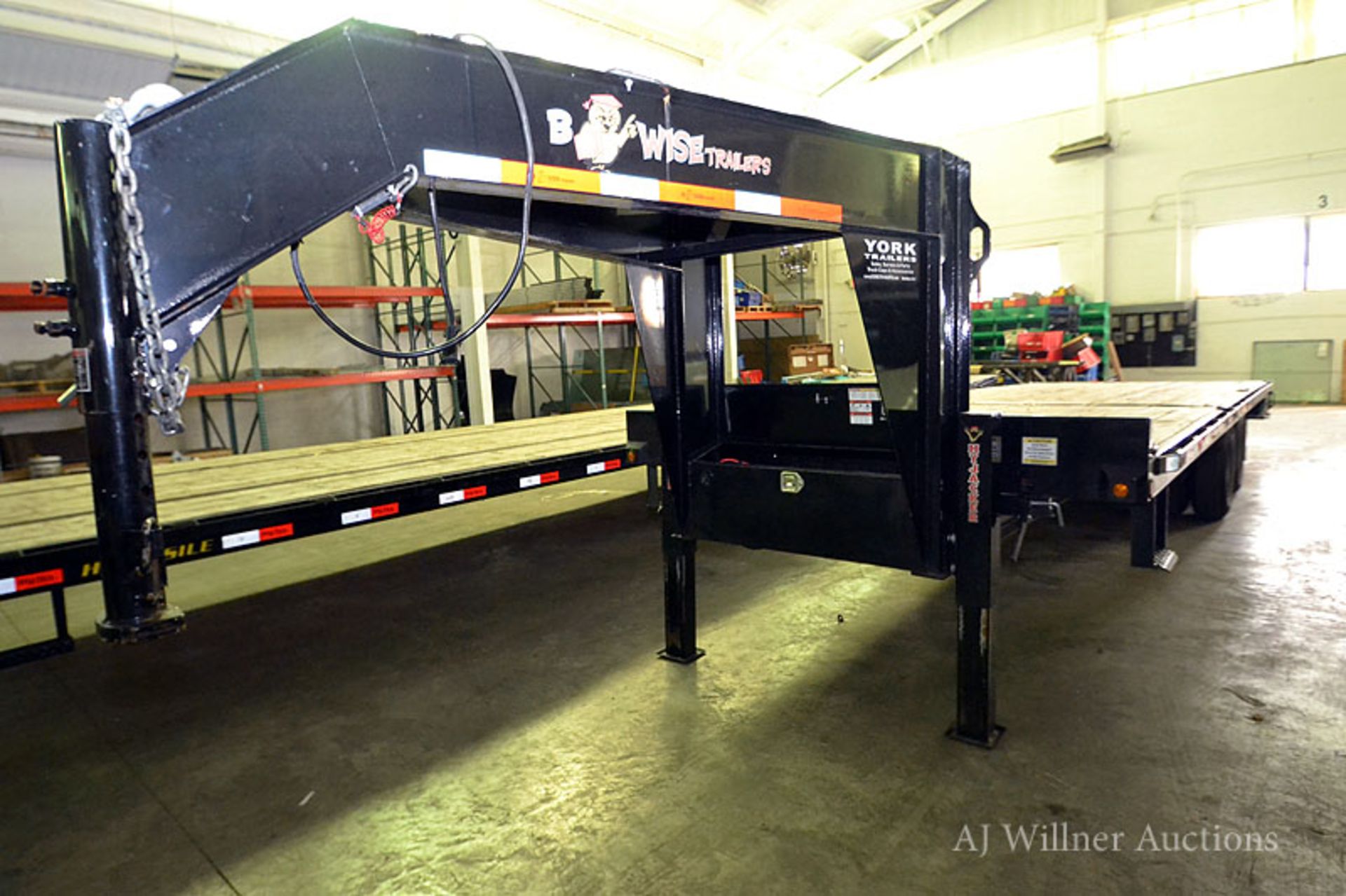 2015 BWISE Model THDG26-25 Dual Tandem Axle Gooseneck Tilt-Deck Flatbed Trailer VIN: