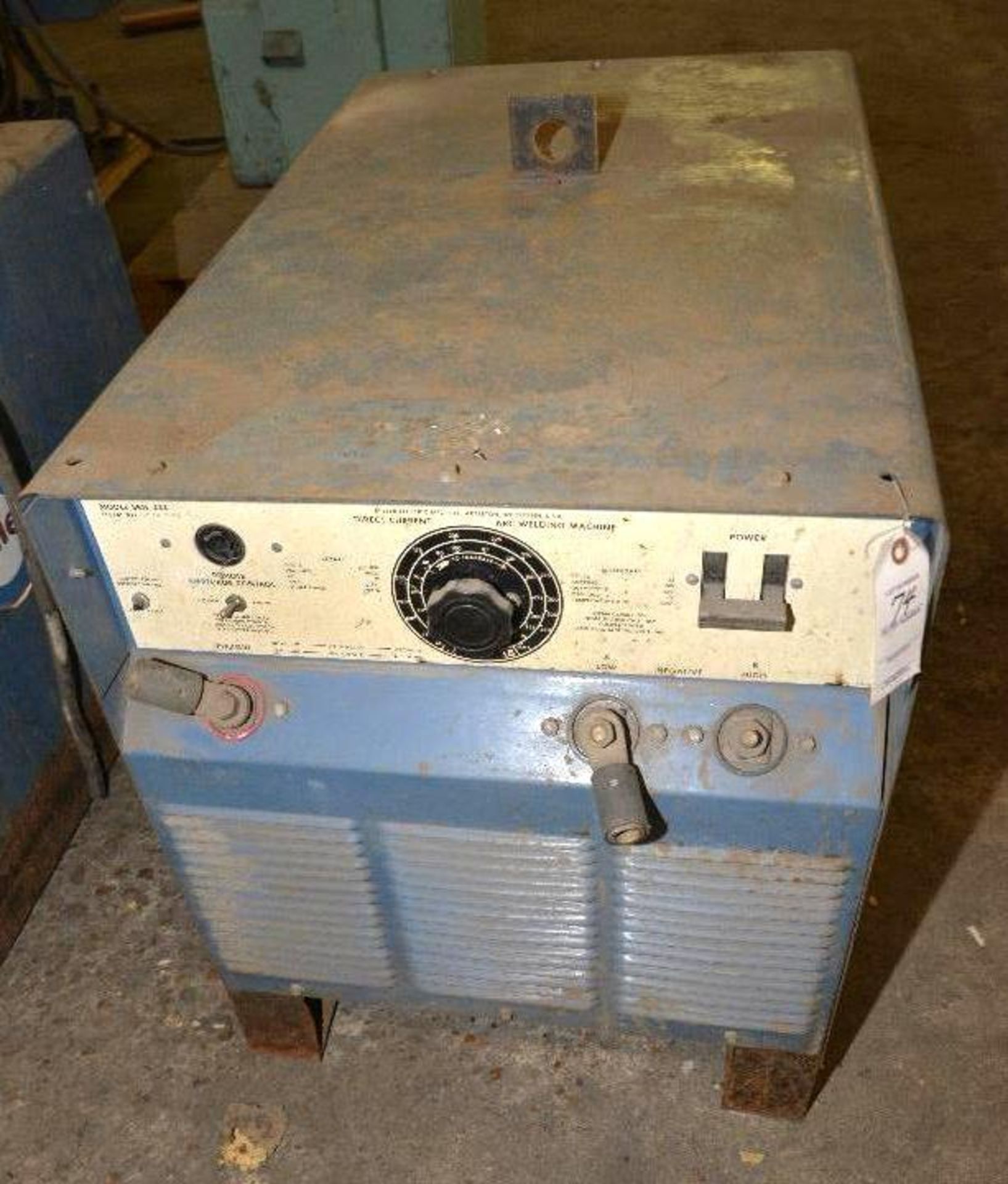 MILLER ARC WELDING MACHINE DIRECT CURRENTMODEL SRH-333SERIAL NUMBER HFH63542CONDITION UNKNOWN