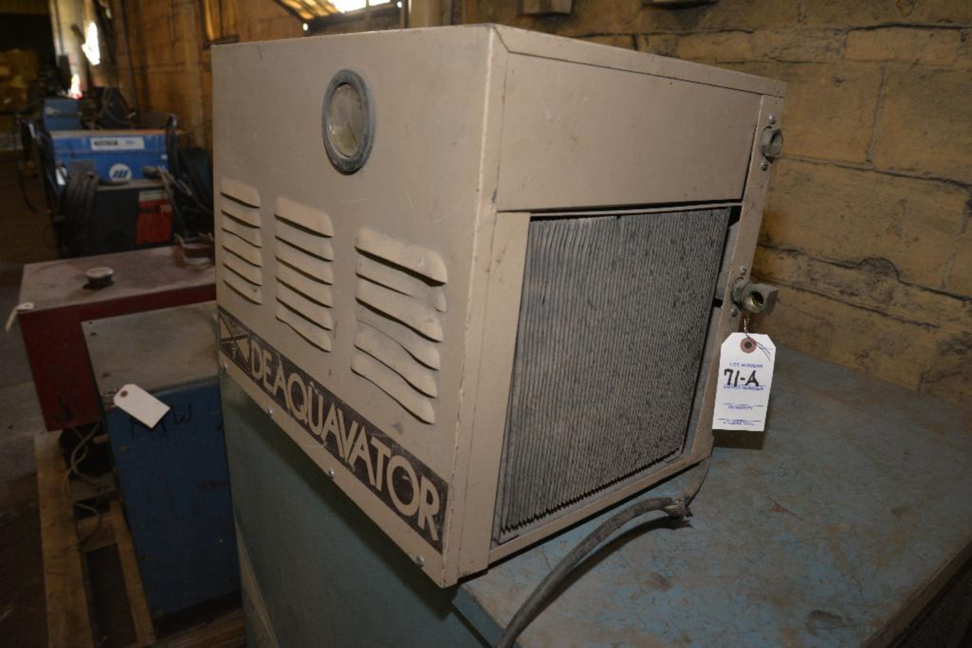 DEAQUAVATOR COMPRESSED AIR DYER S/N: D1 11296 - CONDITION UNKNOWN - Image 2 of 3