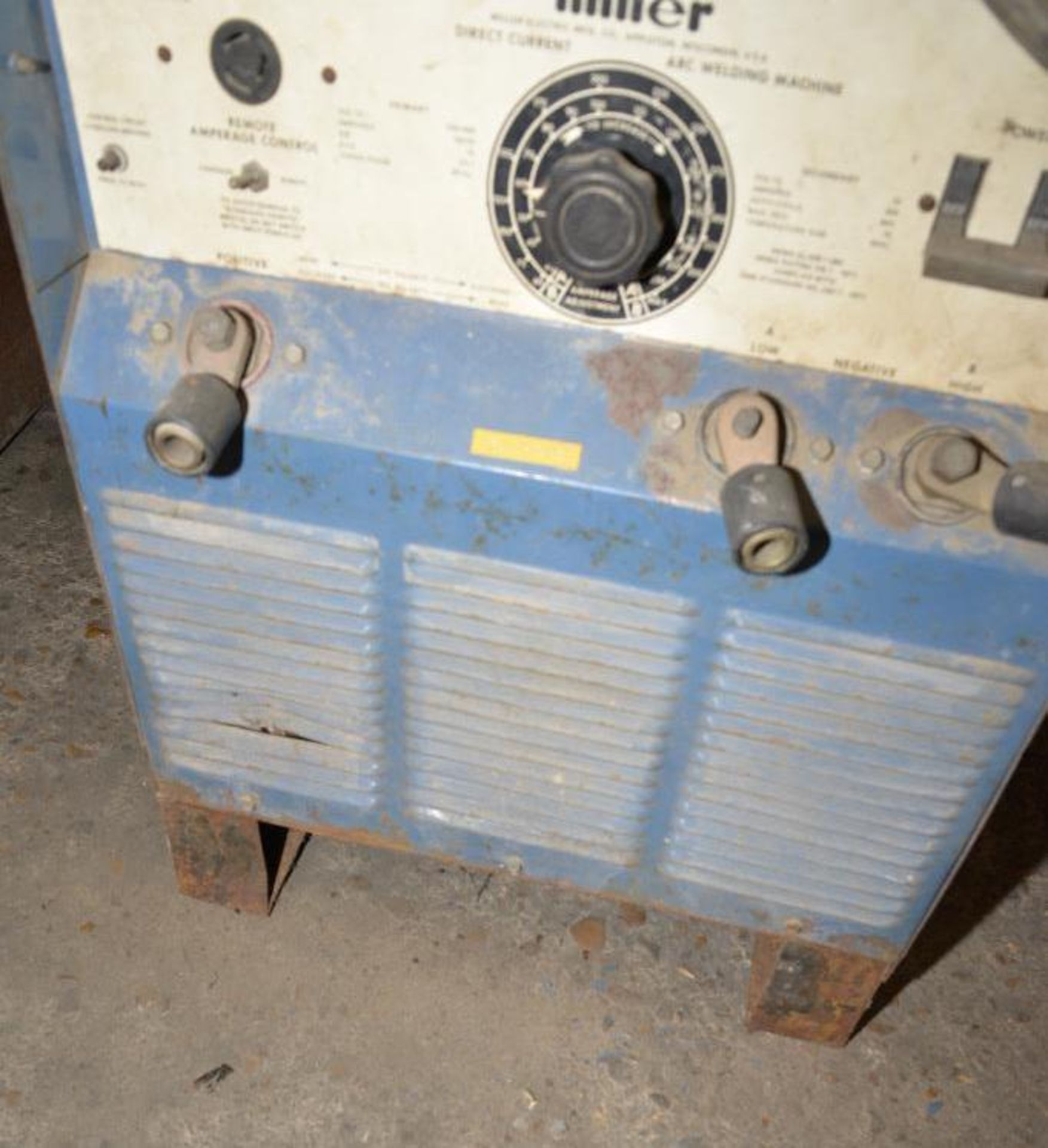 MILLER ARC WELDING MACHINE DIRECT CURRENTMODEL SRH333SERIAL NUMBER HD703356ROLL OF ELECTRICAL CORD - Image 2 of 3