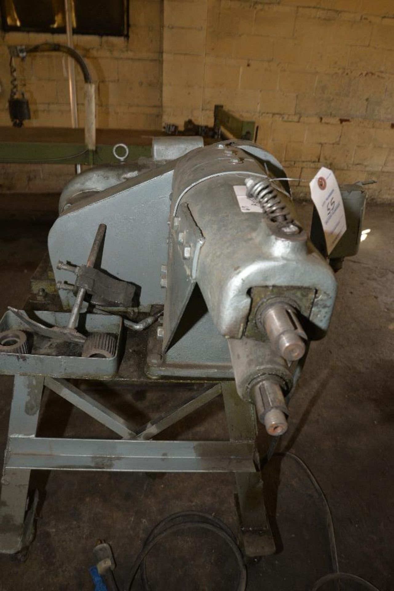 NIAGARA ROTARY MACHINE WELDED ON ROLLING STAND ARM HAS BEEN BROKEN & REWELDED - Image 6 of 11