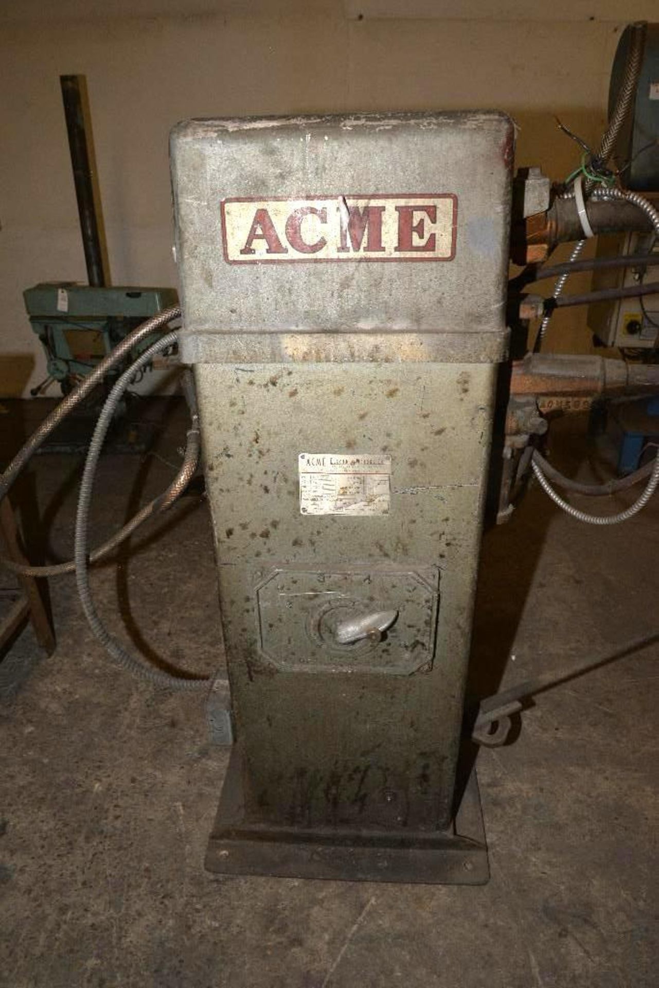 ACME 2249 ELEC. WELDING CO. SPOT WELDER-TYPE 1-24- - S/N:1246 -STYLE: F 0 230 VOLTS 60 CYCLES- - Image 2 of 7