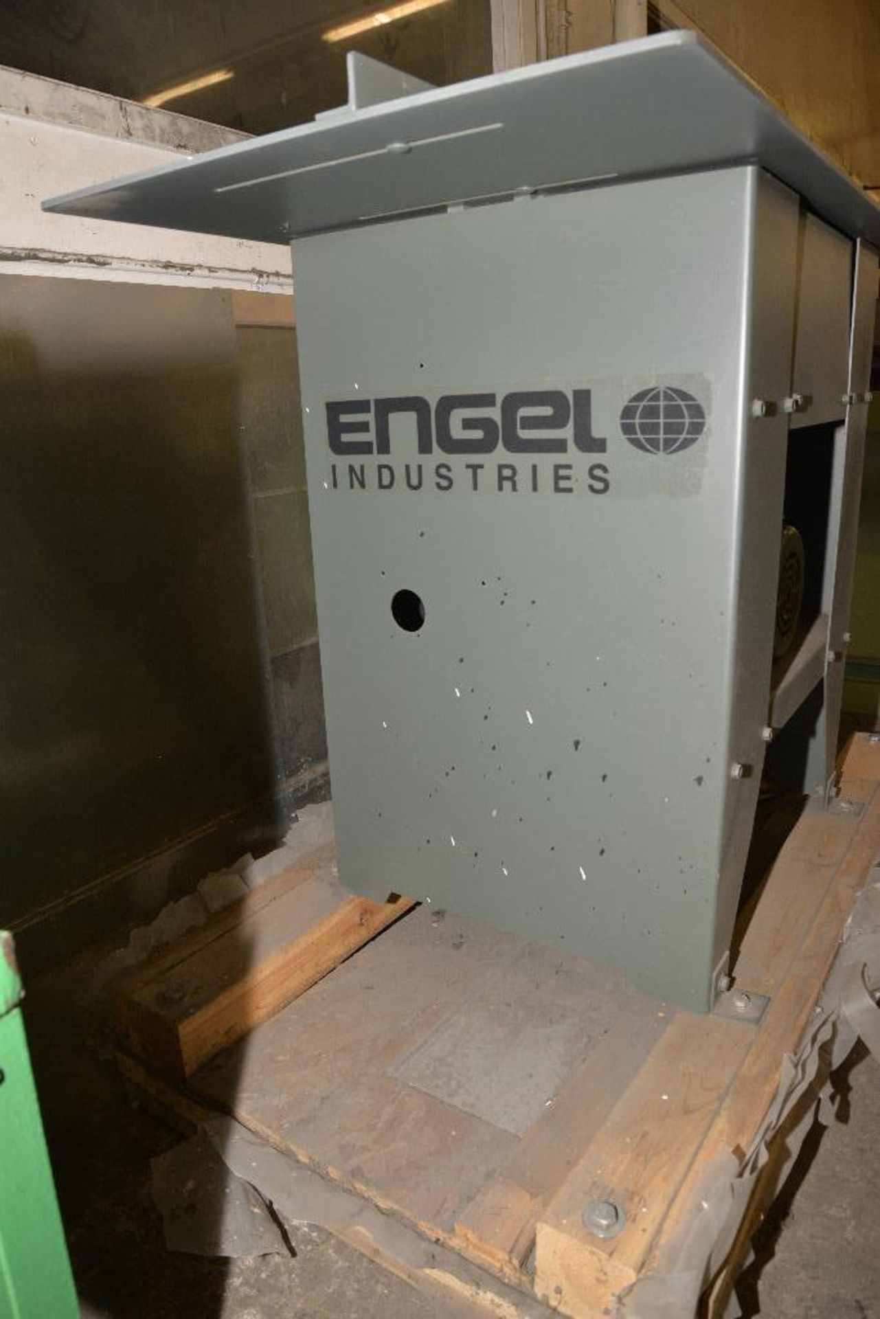 ENGEL IND. ROLL FORMING MACHINE MD. HB-520P S/N: 9193002-2A- 115 VOLTS - 1 HP - SINGLE PHASE - NO - Image 4 of 6