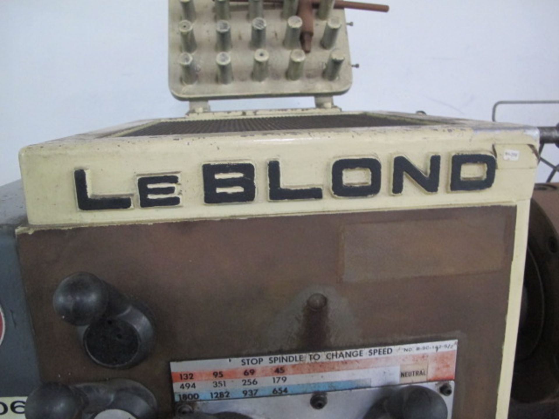 LeBlond Regal 15”x 56” Geared Head Lathe s/n 4B651 w/ 45-1800 RPM, Inch Threading, Tailstock, KDK - Image 5 of 7