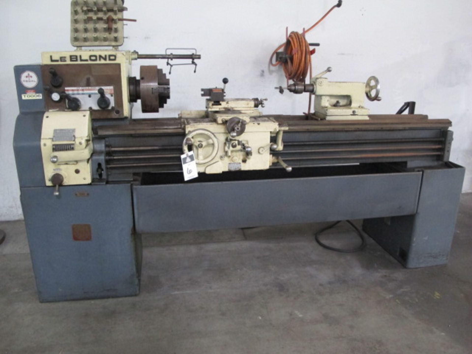 LeBlond Regal 15”x 56” Geared Head Lathe s/n 4B651 w/ 45-1800 RPM, Inch Threading, Tailstock, KDK