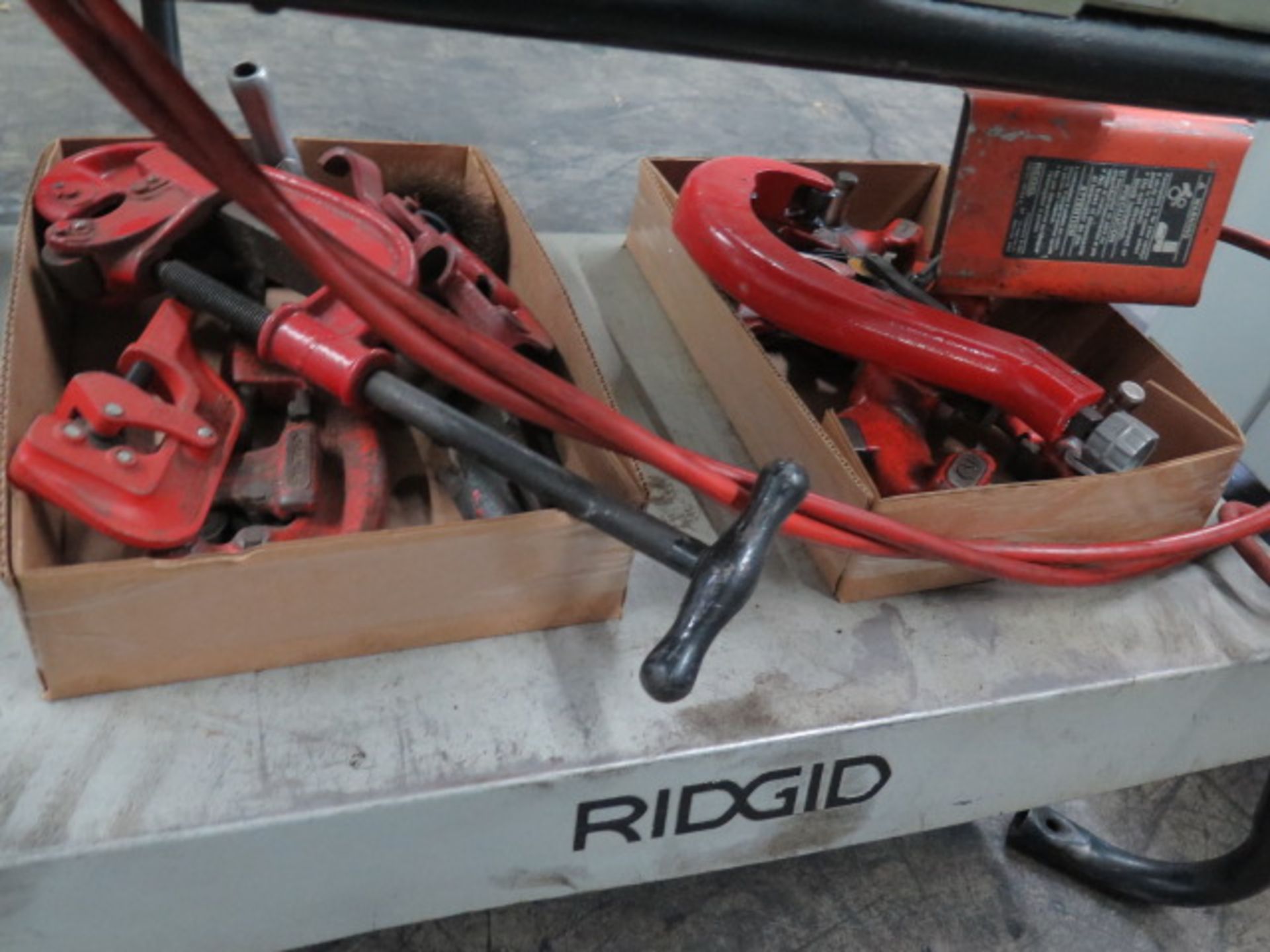 Rigid mdl. 1822 Power Pipe Threader w/ Pipe Dies, Cut-Off, Chamfer Tool - Image 3 of 5