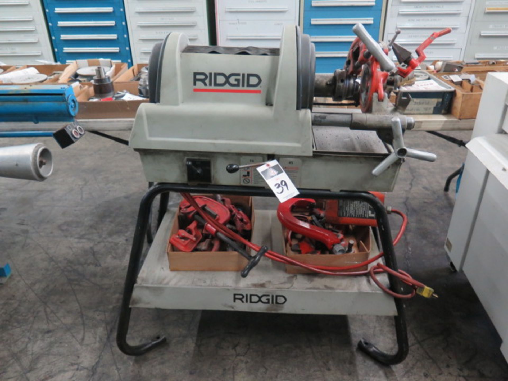 Rigid mdl. 1822 Power Pipe Threader w/ Pipe Dies, Cut-Off, Chamfer Tool