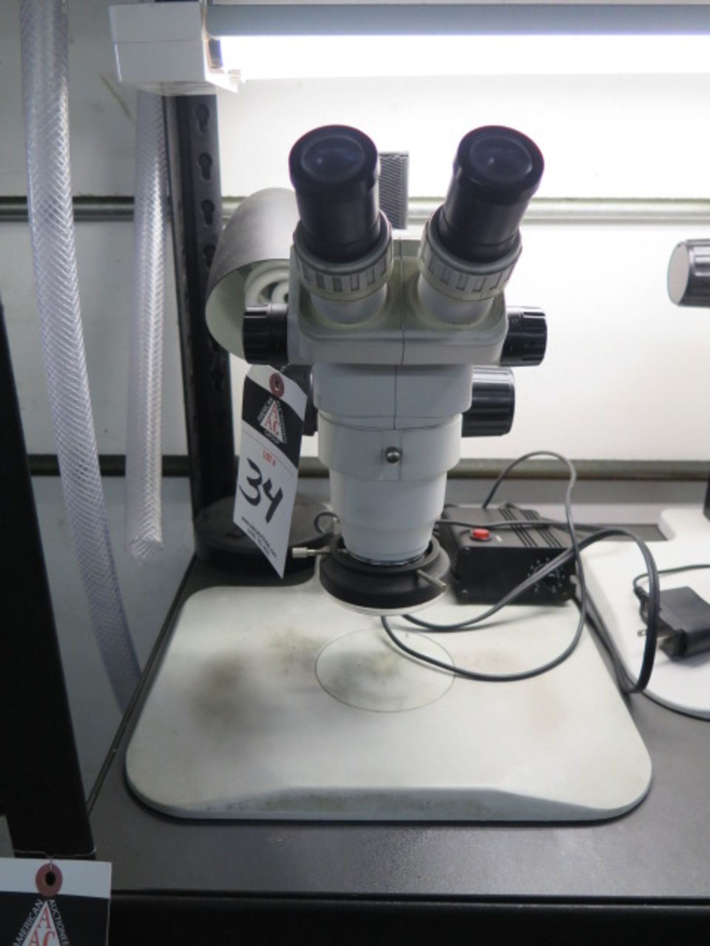 J.R. Instruments Stereo Microscope w/ Light Source