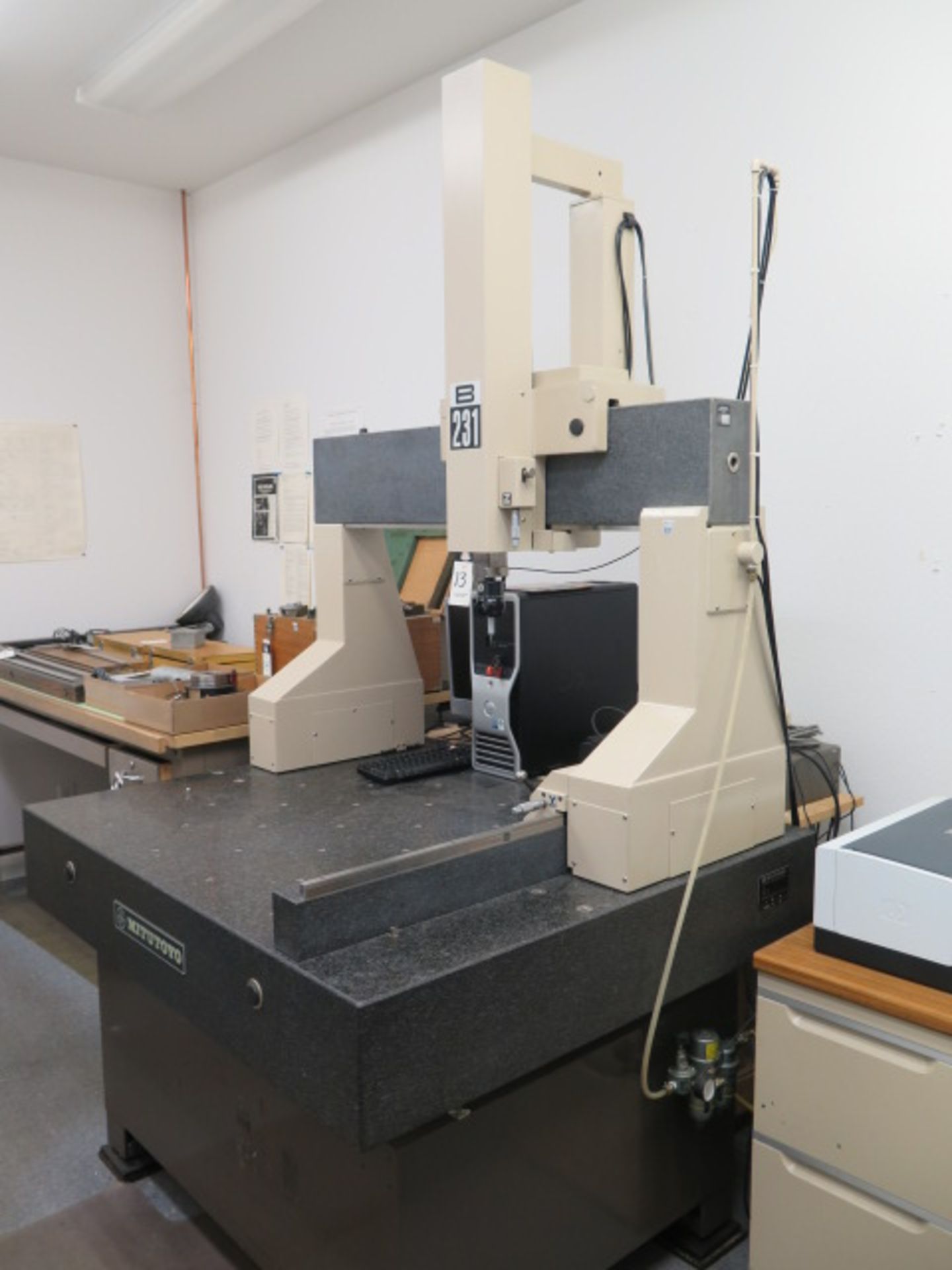 Mitutoyo B231 10/10 CMM Machine s/n 8301416 w/ Renishaw PH8 Probe Head, Mitutoyo MAG-1 Controller, - Image 2 of 11