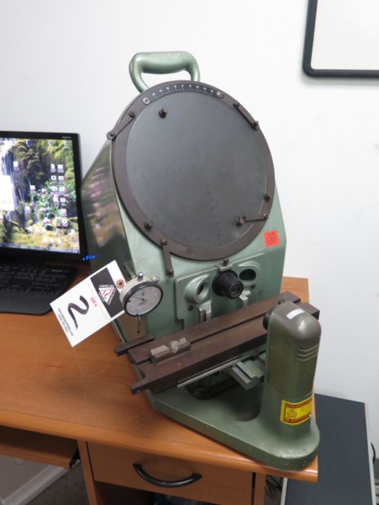 Rankia Bros. mdl. 1000-20X Table Model 10” Optical Comparator