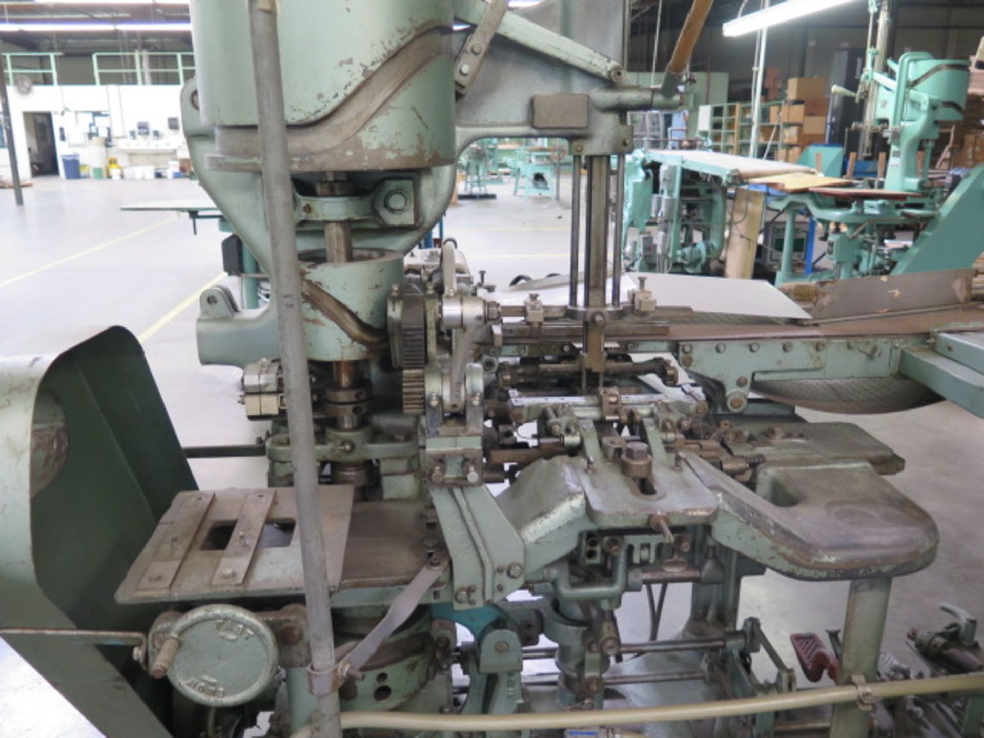 Box Line #9 : FMC mdl. CB Automatic Flange Bender s/n 323, FMC mdl. 405-C 14” Roll Gluer s/n 2702, - Image 6 of 8