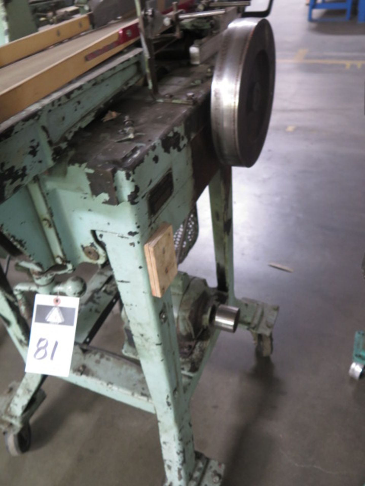 Stokes & Smith Thumb Hole Notcher s/n 433 w/ Conveyor (NO CUTTER HEADS) - Image 4 of 5