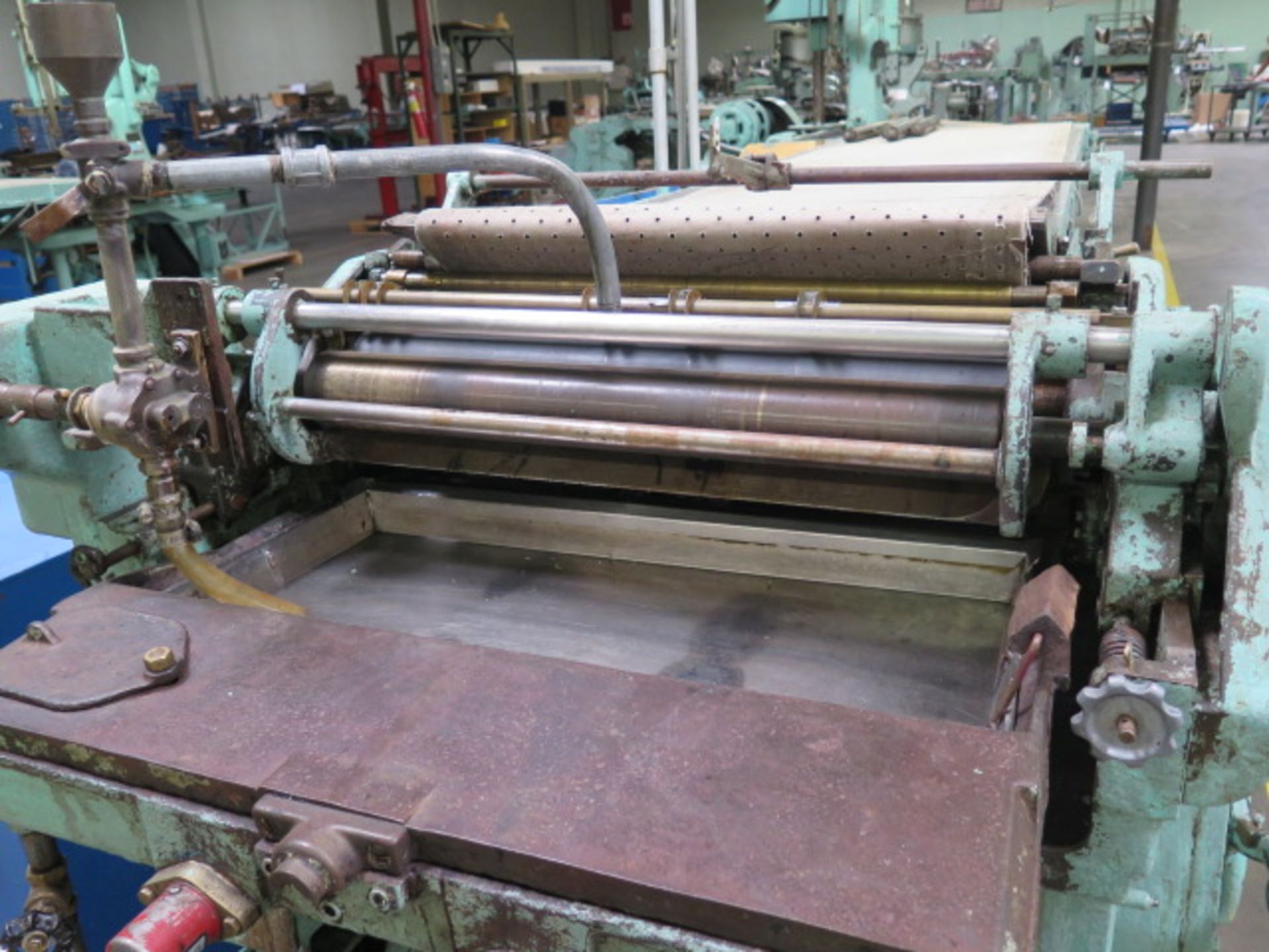 Box Line #16 : FMC mdl. 405 25” Roll Gluer s/n 2664, FMC 24” Conveyor, High Production Machine Co. - Image 3 of 7